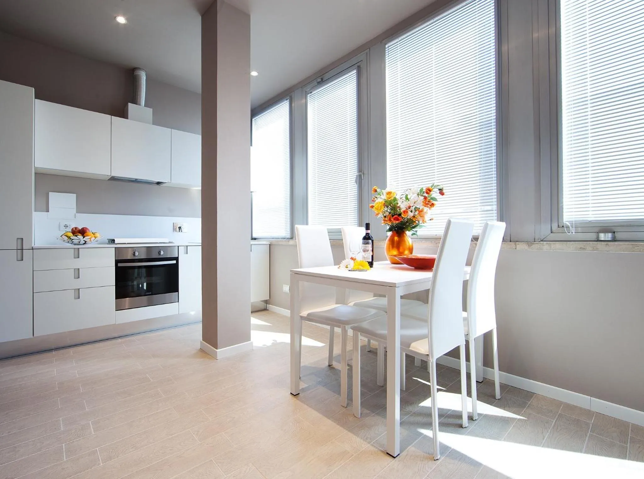 Dining area in La Farina Apartments