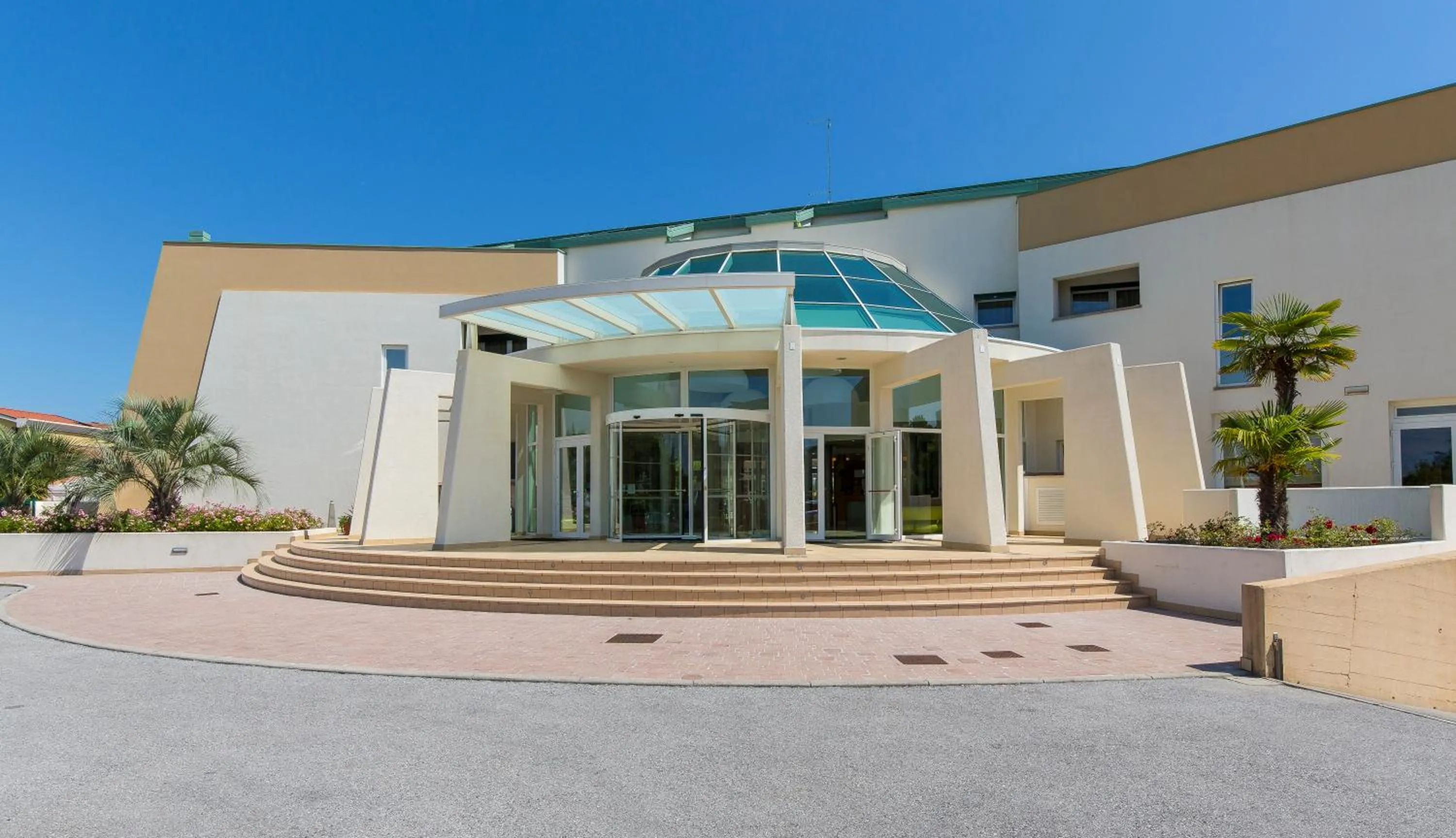 Property building in Hotel Maregolf
