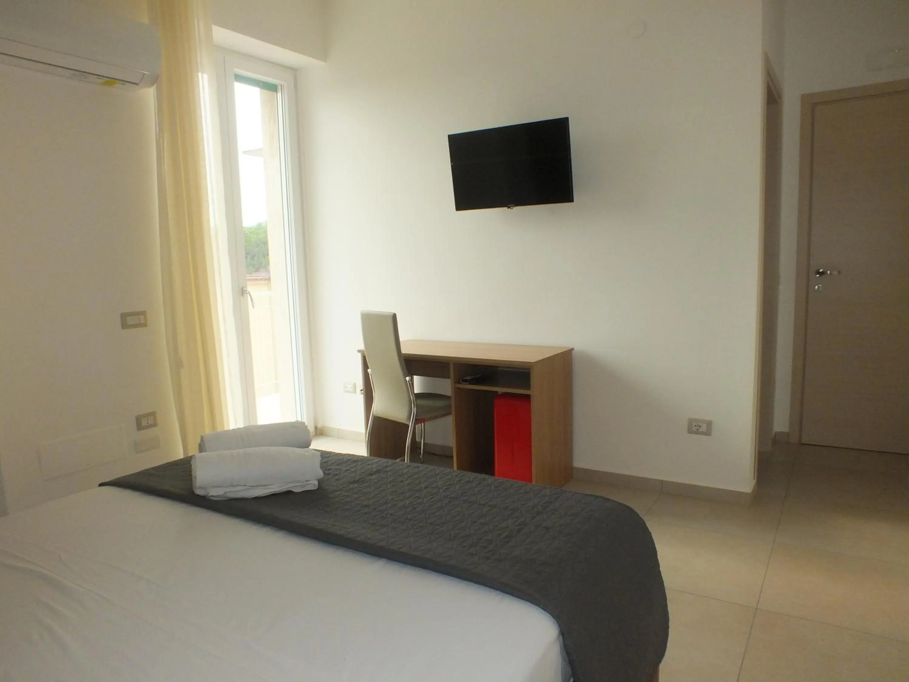 Bedroom, Bed in VITRUVIO home