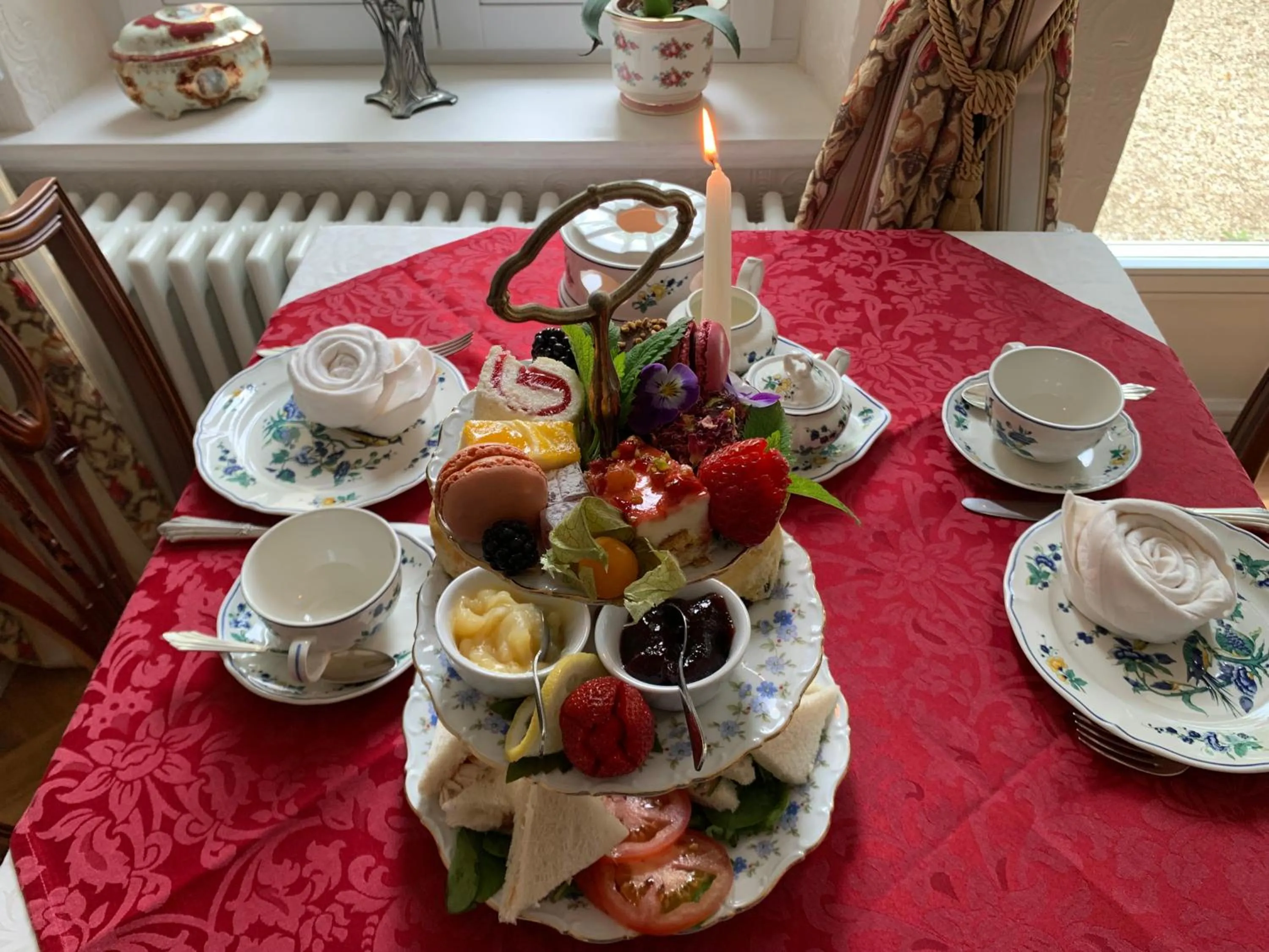 Food and drinks in Hotel Seeufer