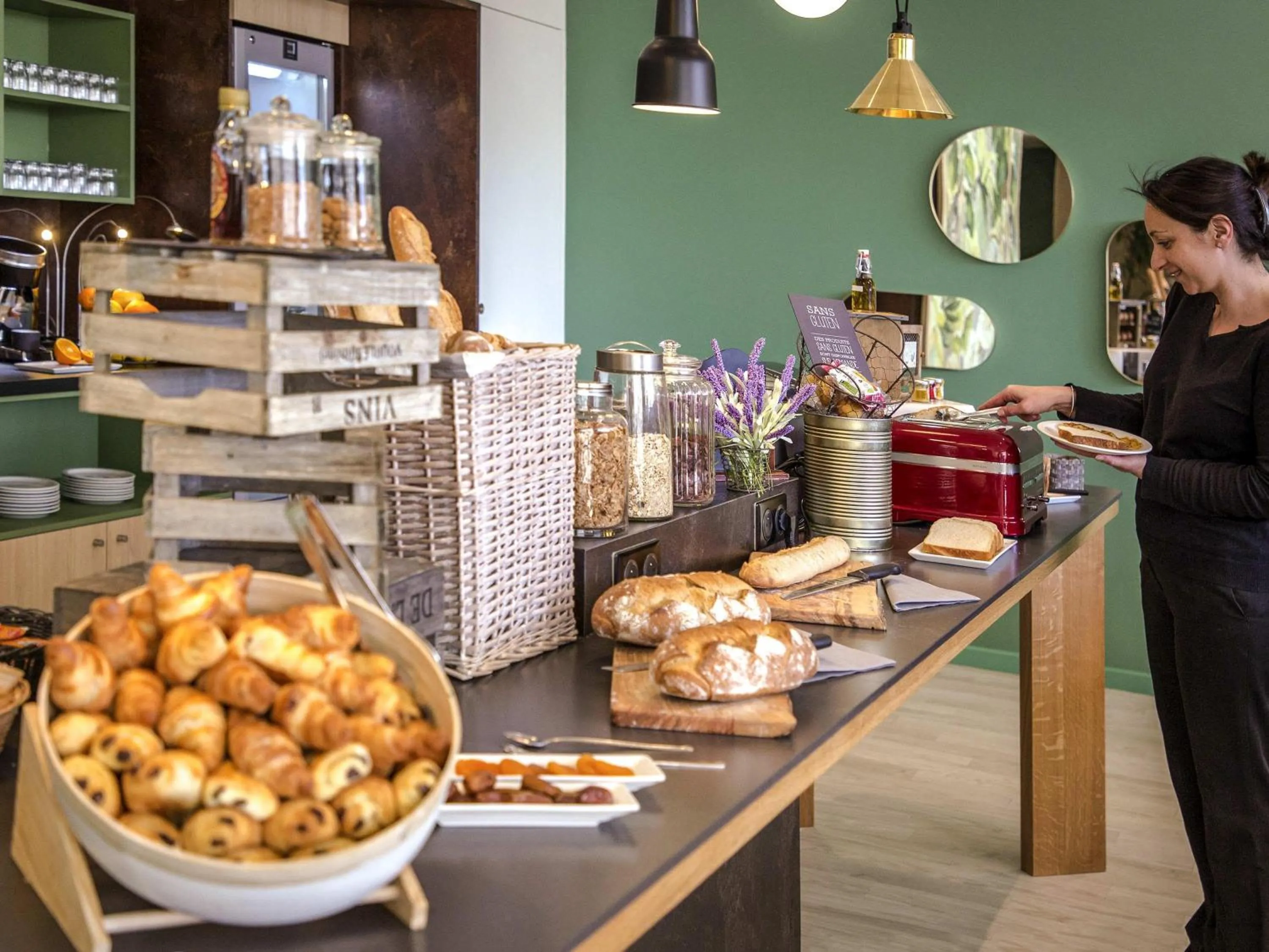 Breakfast in Ibis Cavaillon Portes du Luberon