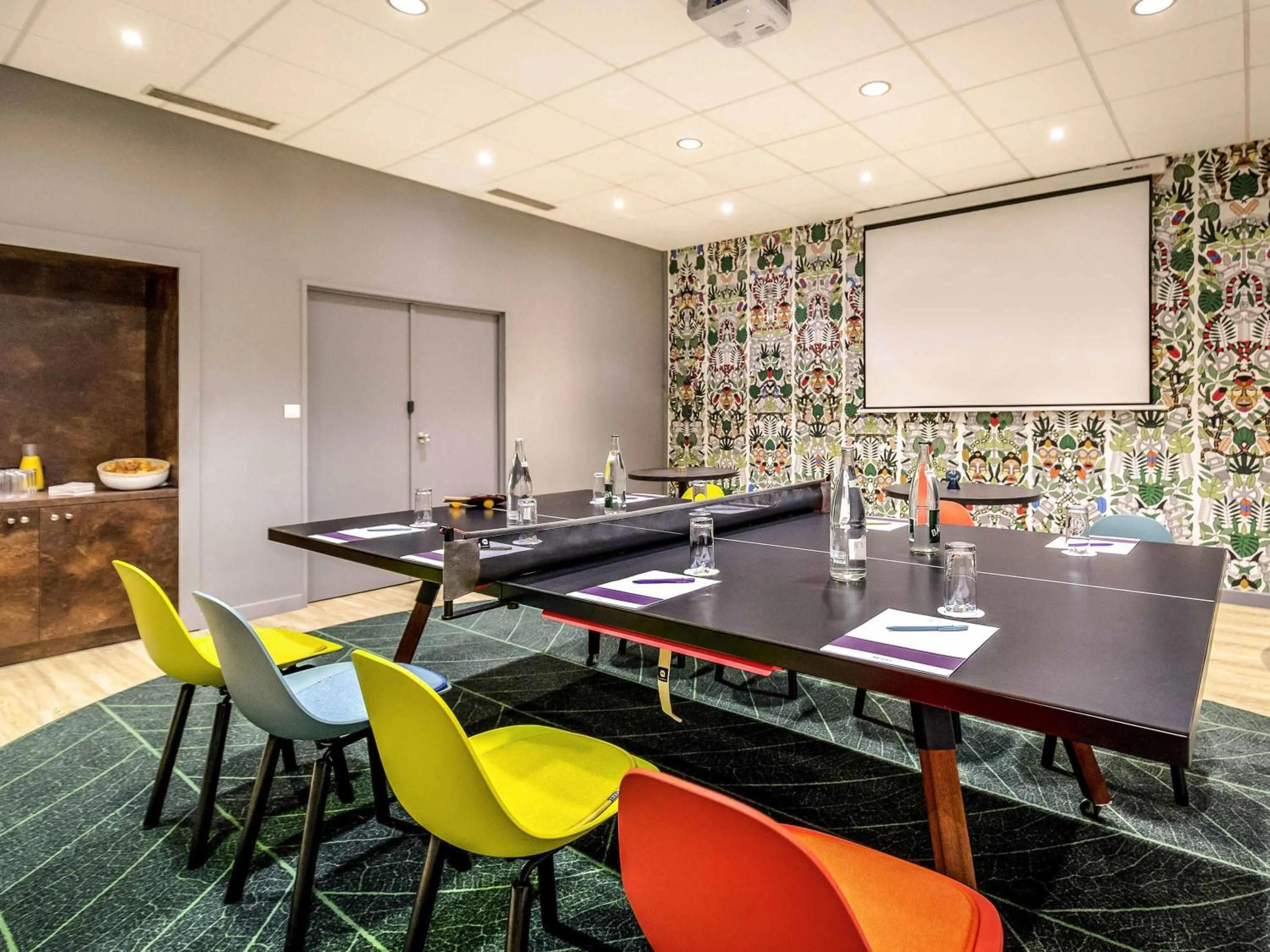 Meeting/conference room in Ibis Cavaillon Portes du Luberon