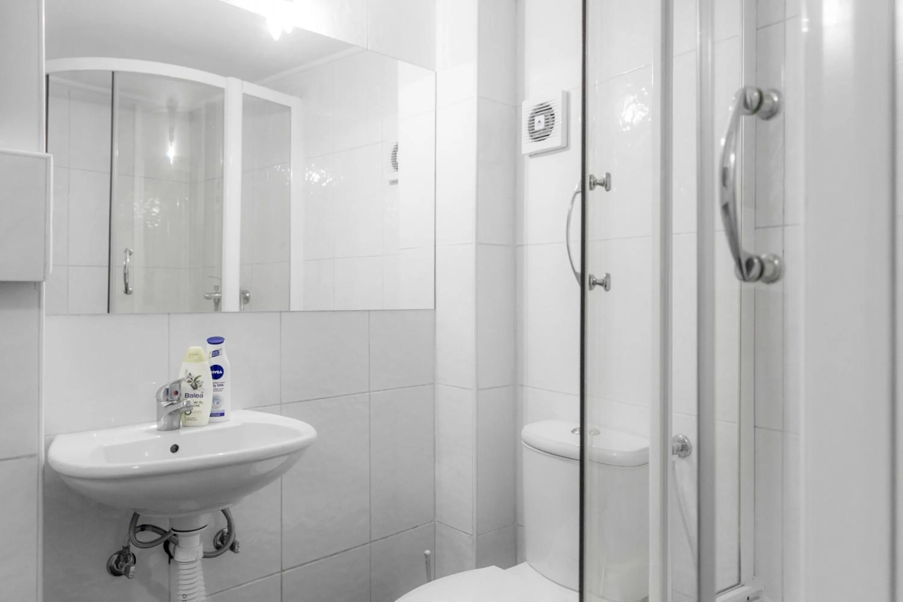 Bathroom in Central Park Apartments