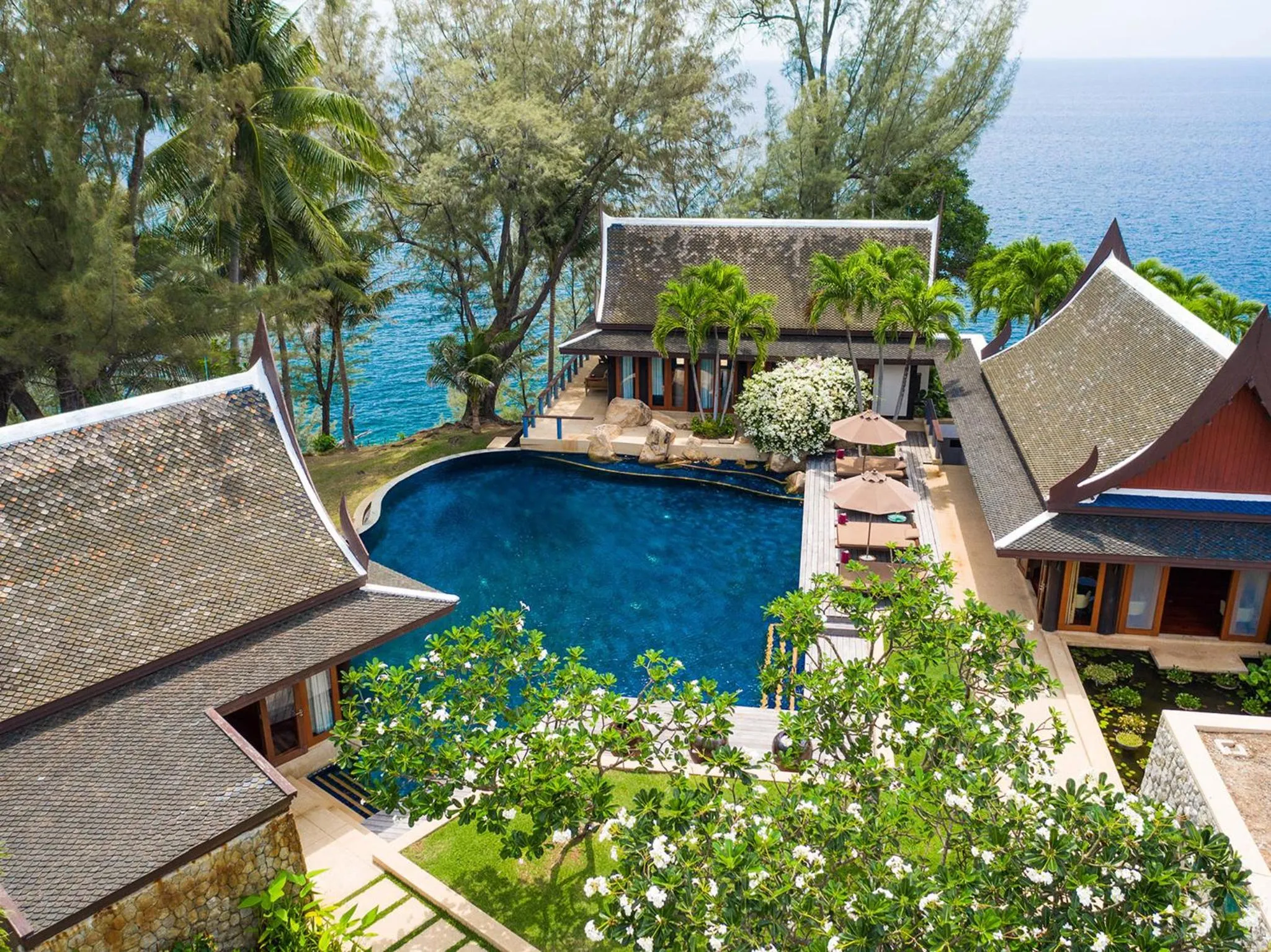 Property building in Villa Chada