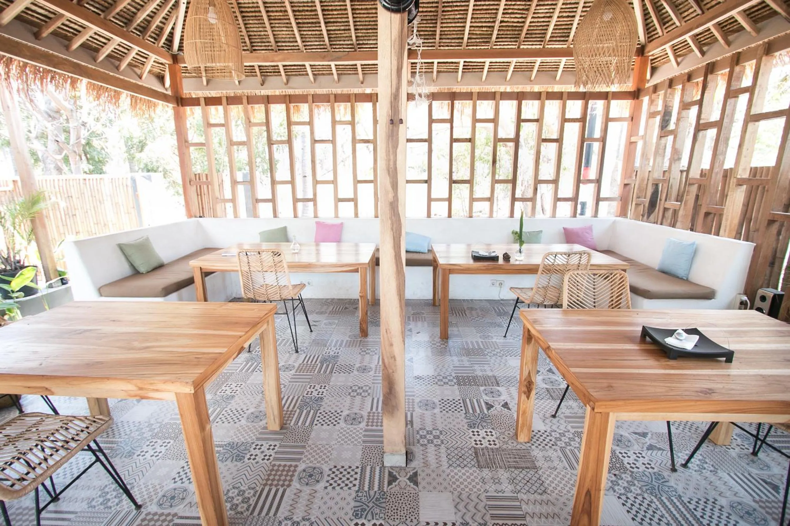 Restaurant/places to eat in Flamingo