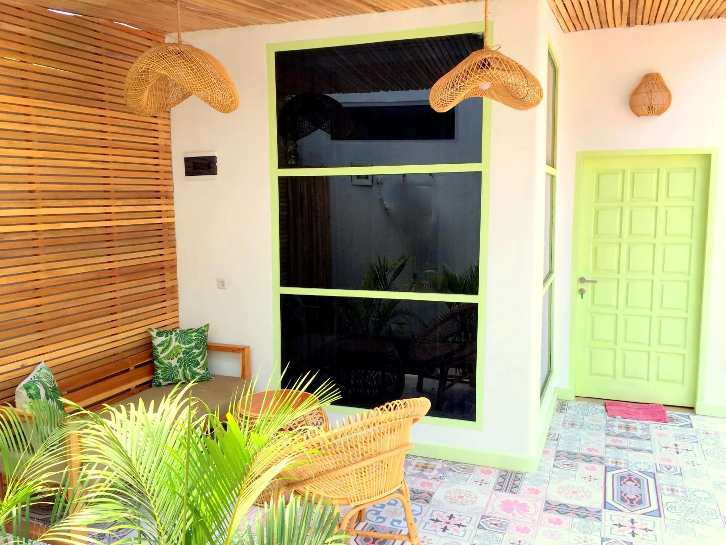 Facade/entrance in Flamingo