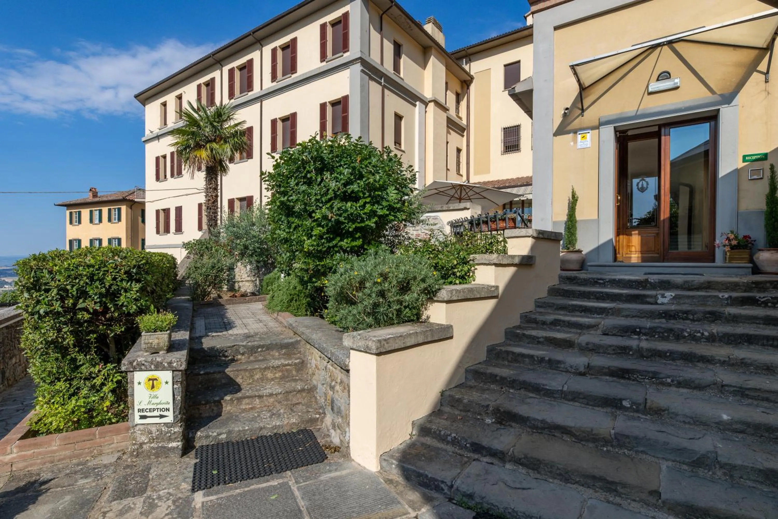 Property building in Villa Santa Margherita - Albergo