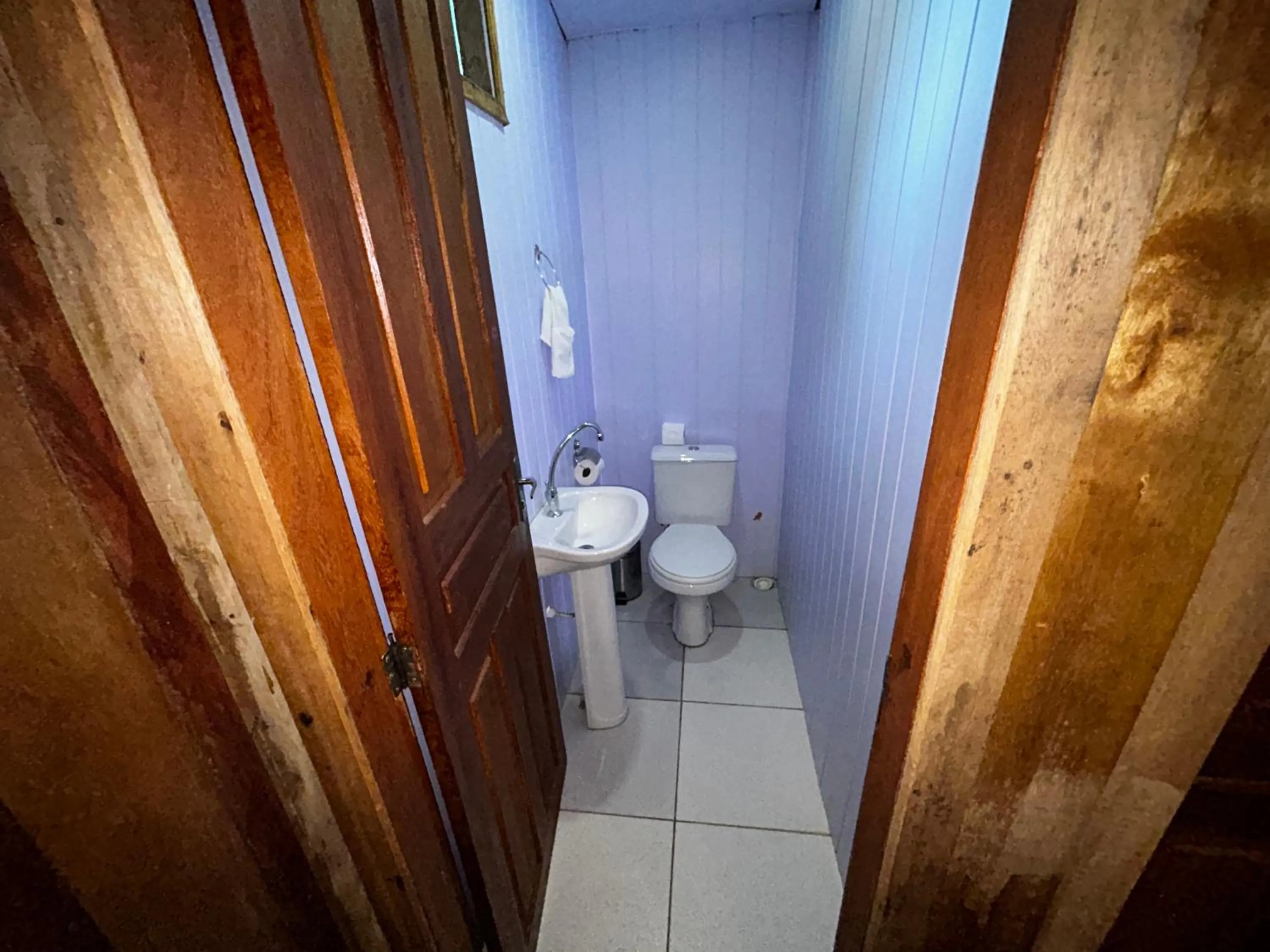 Toilet in Vista do Lago Jungle Lodge