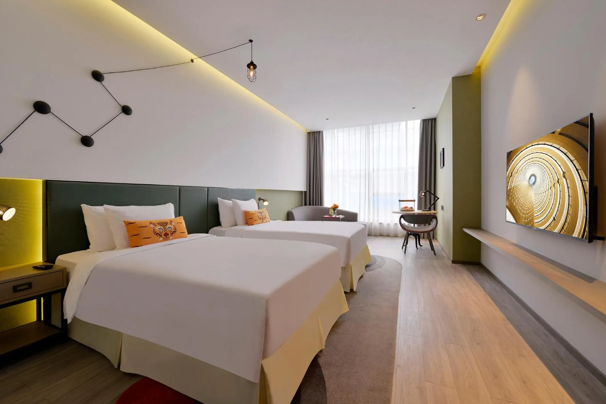 Bed in Jinmao Hotel Xi'an Downtown ( Bell & Drum Tower)