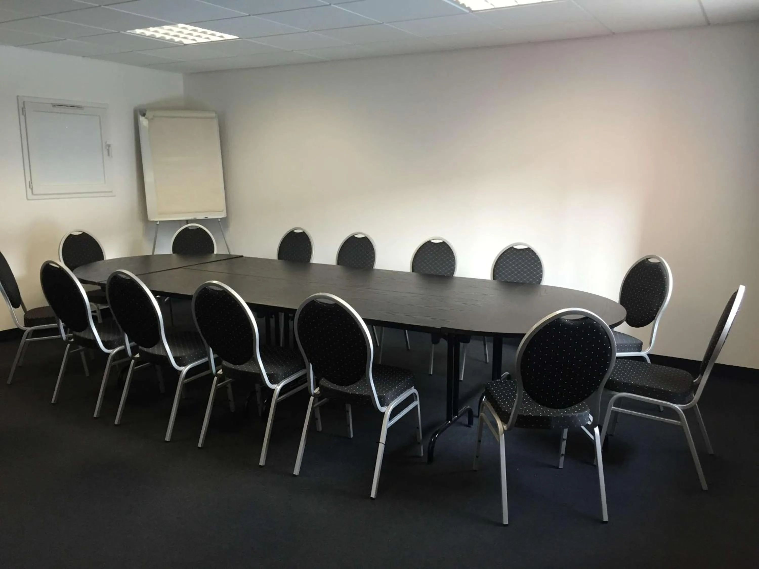 Business facilities in Brit Hotel Marvejols