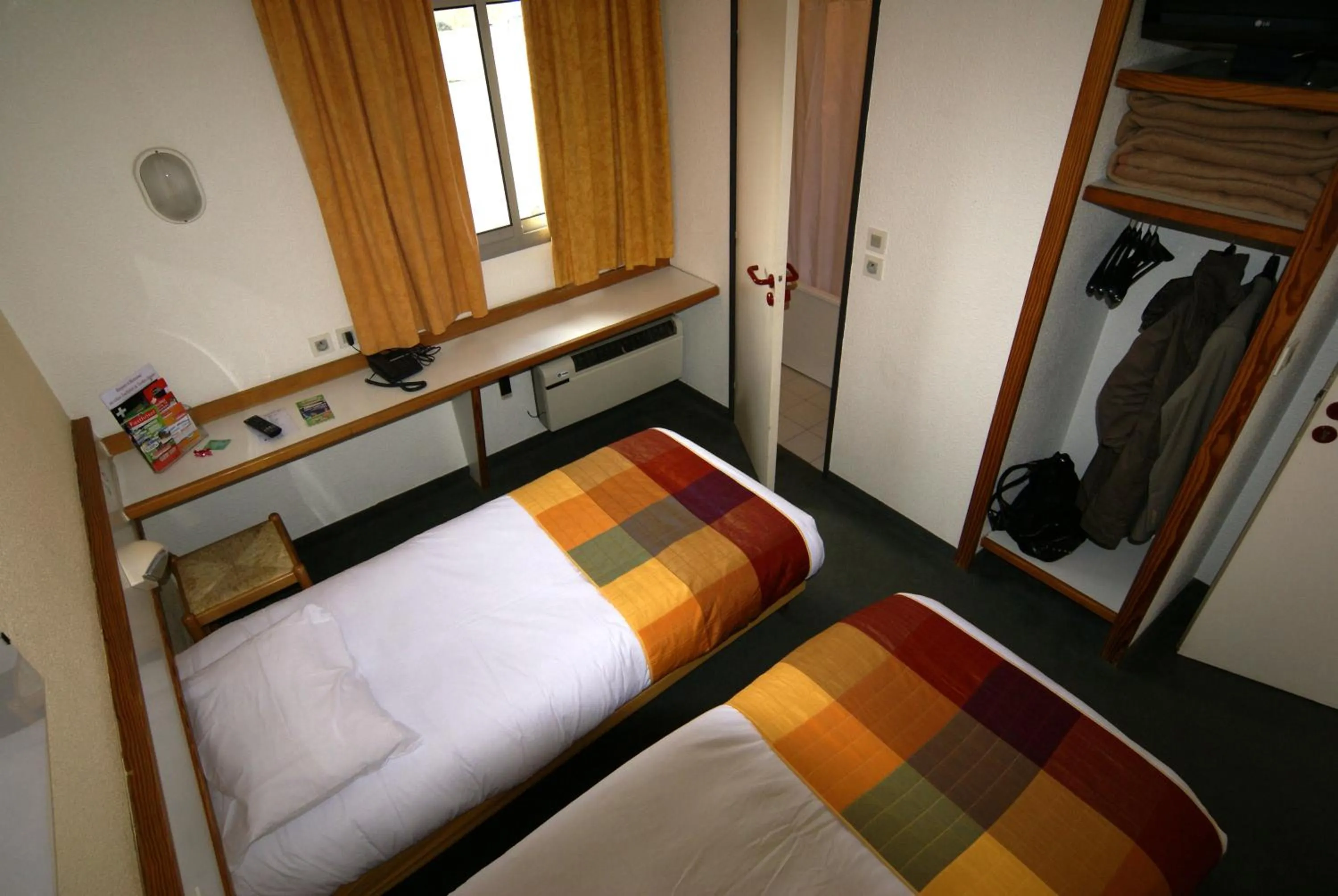 Bed in Fasthotel Tarbes Séméac - Un hôtel FH Confort