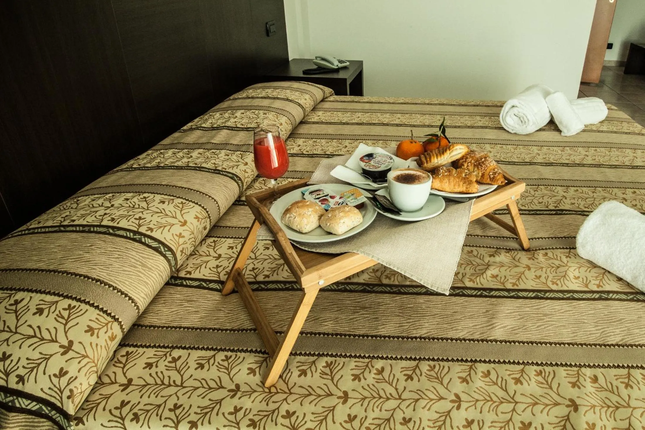 Food and drinks in Hotel Davide