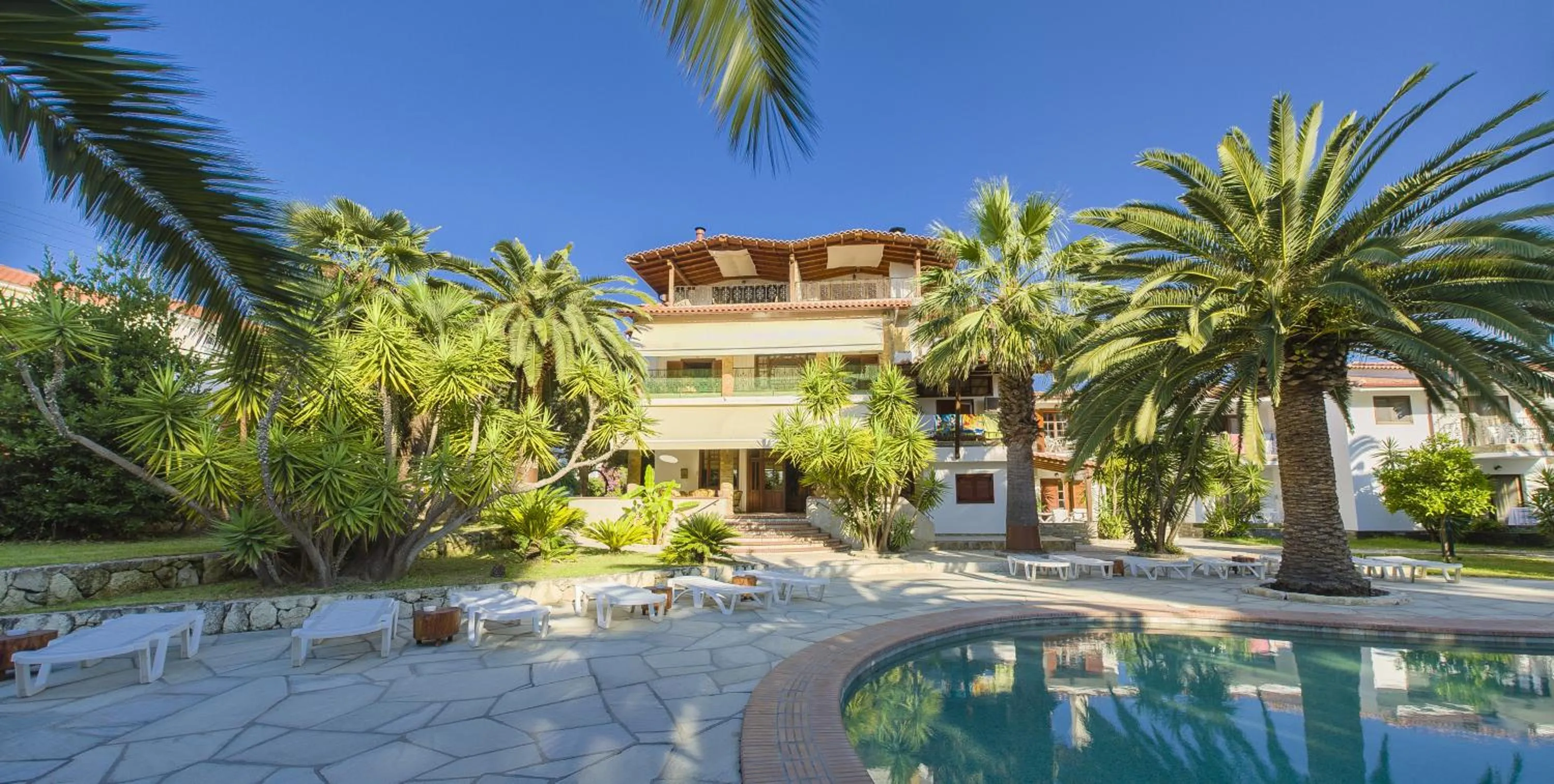 Facade/entrance in Hotel Pilalidis