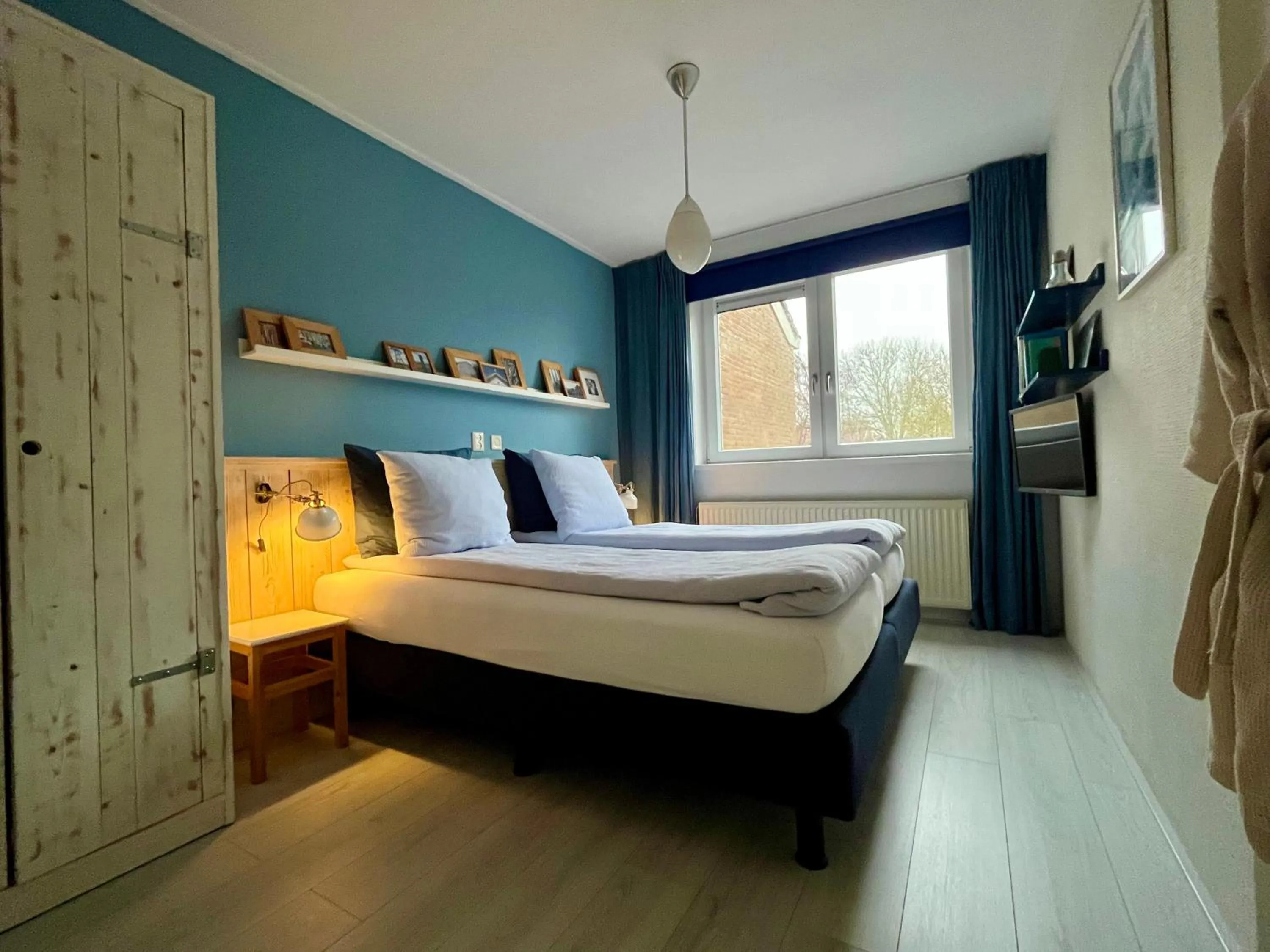 Bedroom, Bed in B&B Vloedlijn Texel