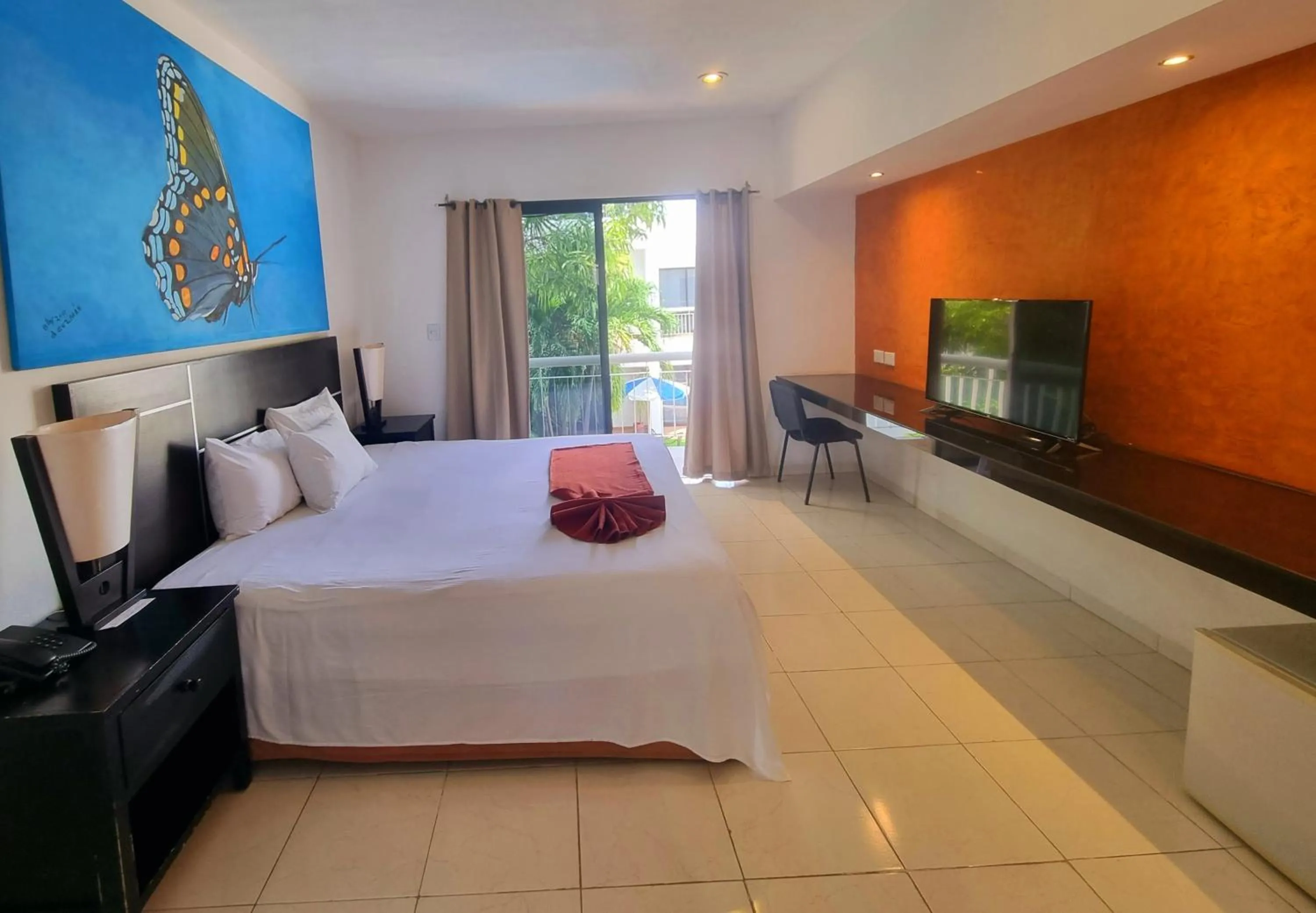 Photo of the whole room, Bed in Hotel Holly