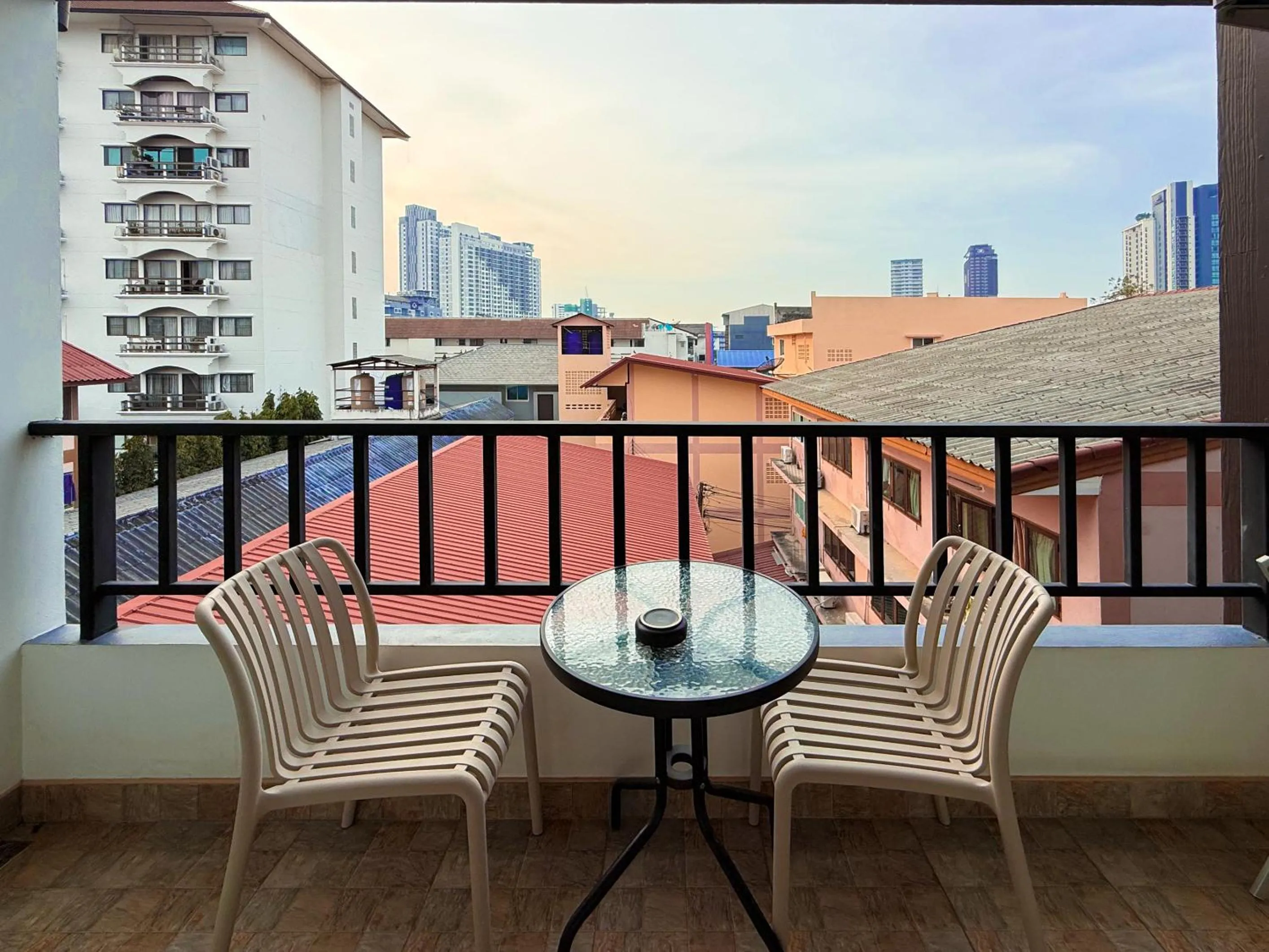 Balcony/Terrace in Nalanta Hotel Pattaya