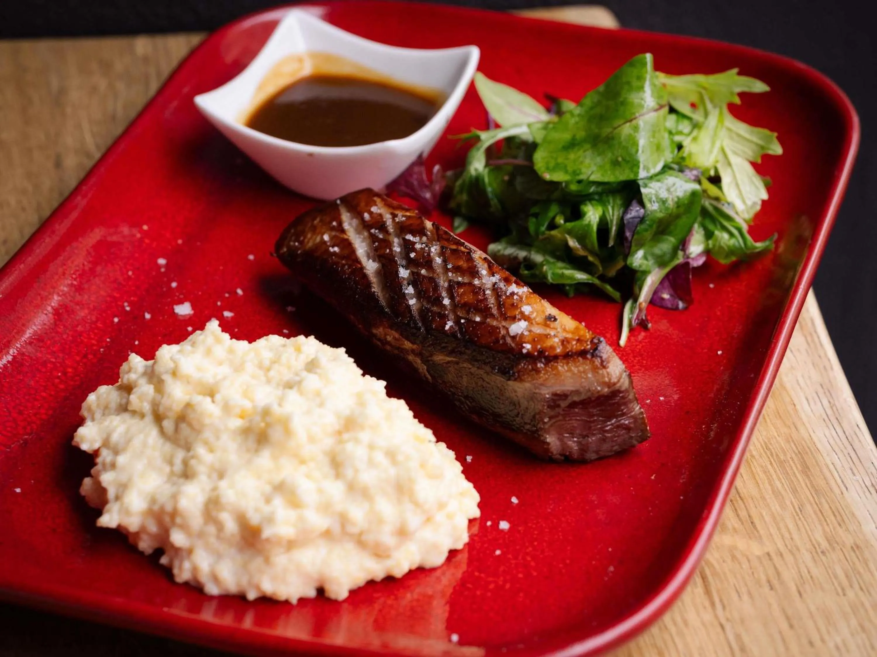 Restaurant/places to eat in Hôtel Mercure Paris Centre Gare Montparnasse