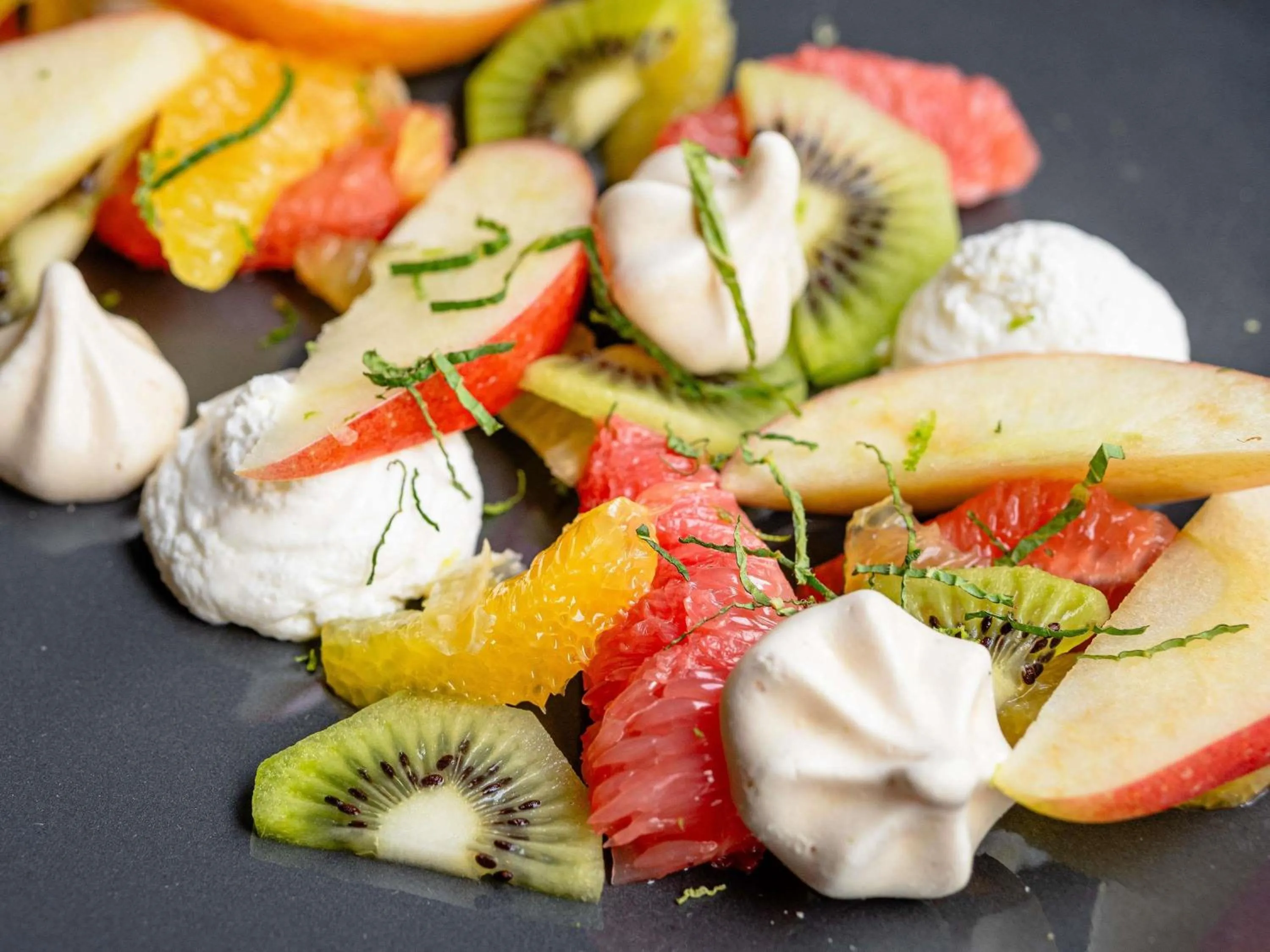 Restaurant/places to eat in Hôtel Mercure Paris Centre Gare Montparnasse