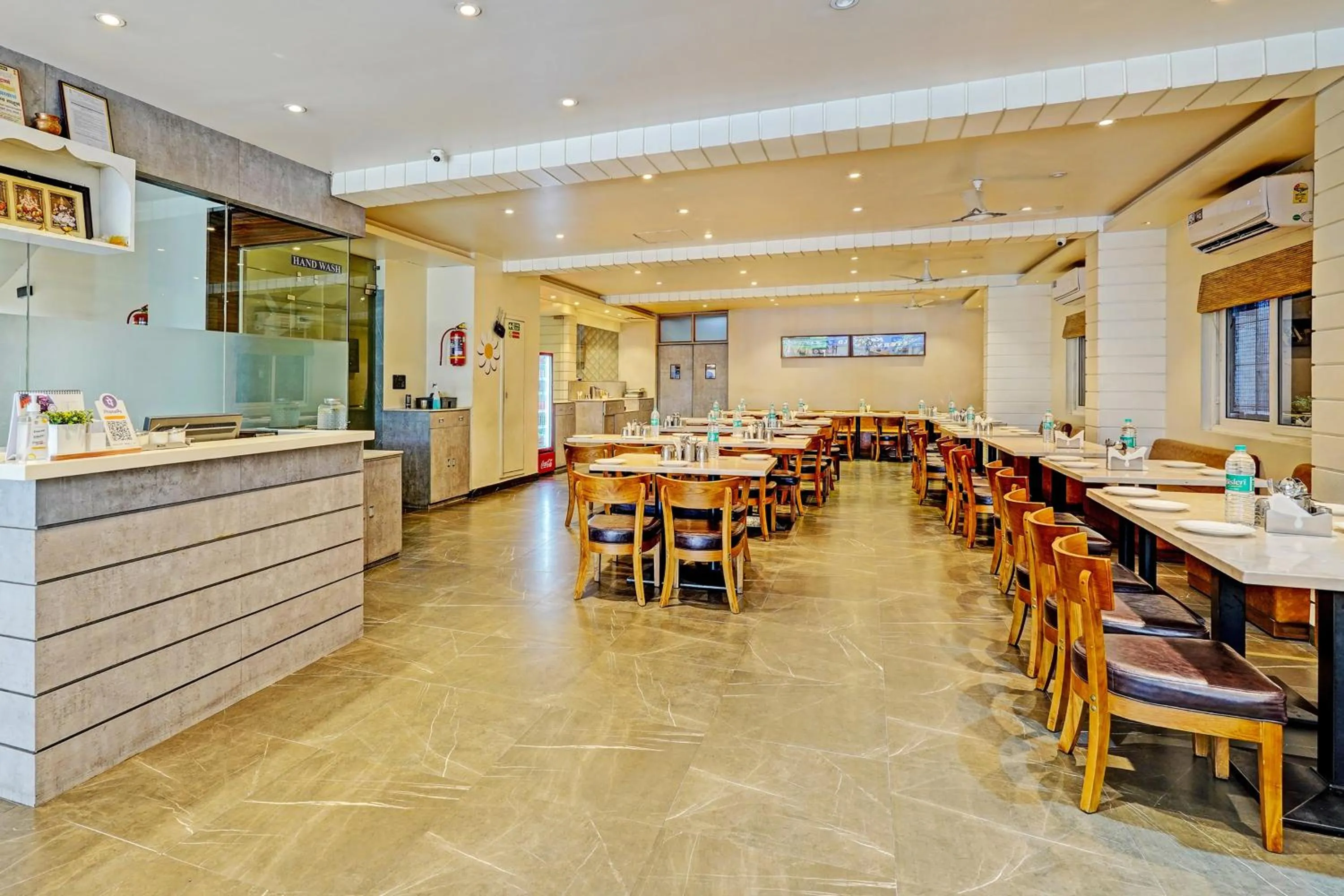 Restaurant/places to eat in Super Townhouse OAK Clove Boutique Hotel Rajaji Nagar Near Lulu Mall Bengaluru