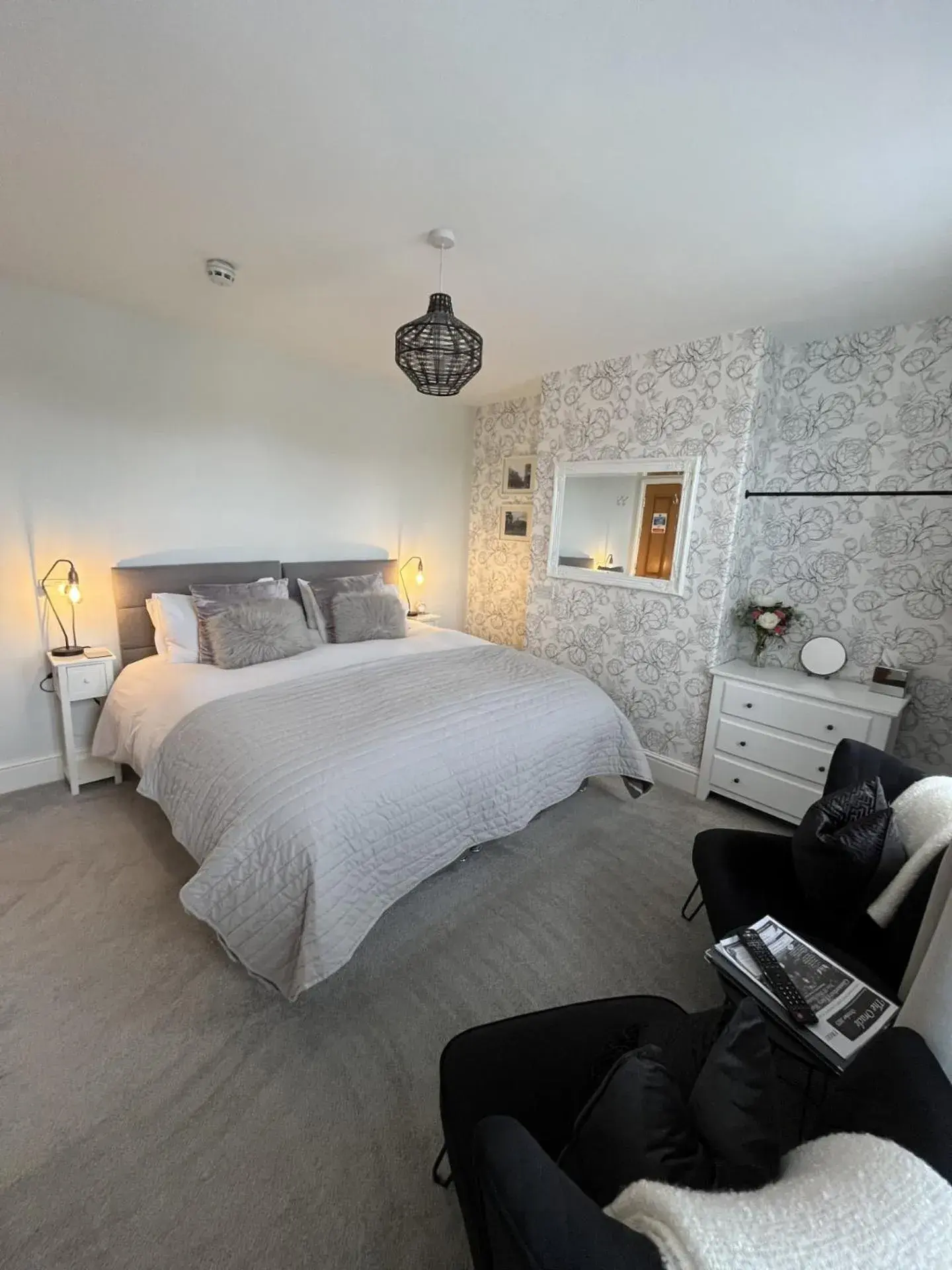 King Room - single occupancy in The Glastonbury Townhouse B&B King Room - single occupancy in The Glastonbury Townhouse B&B