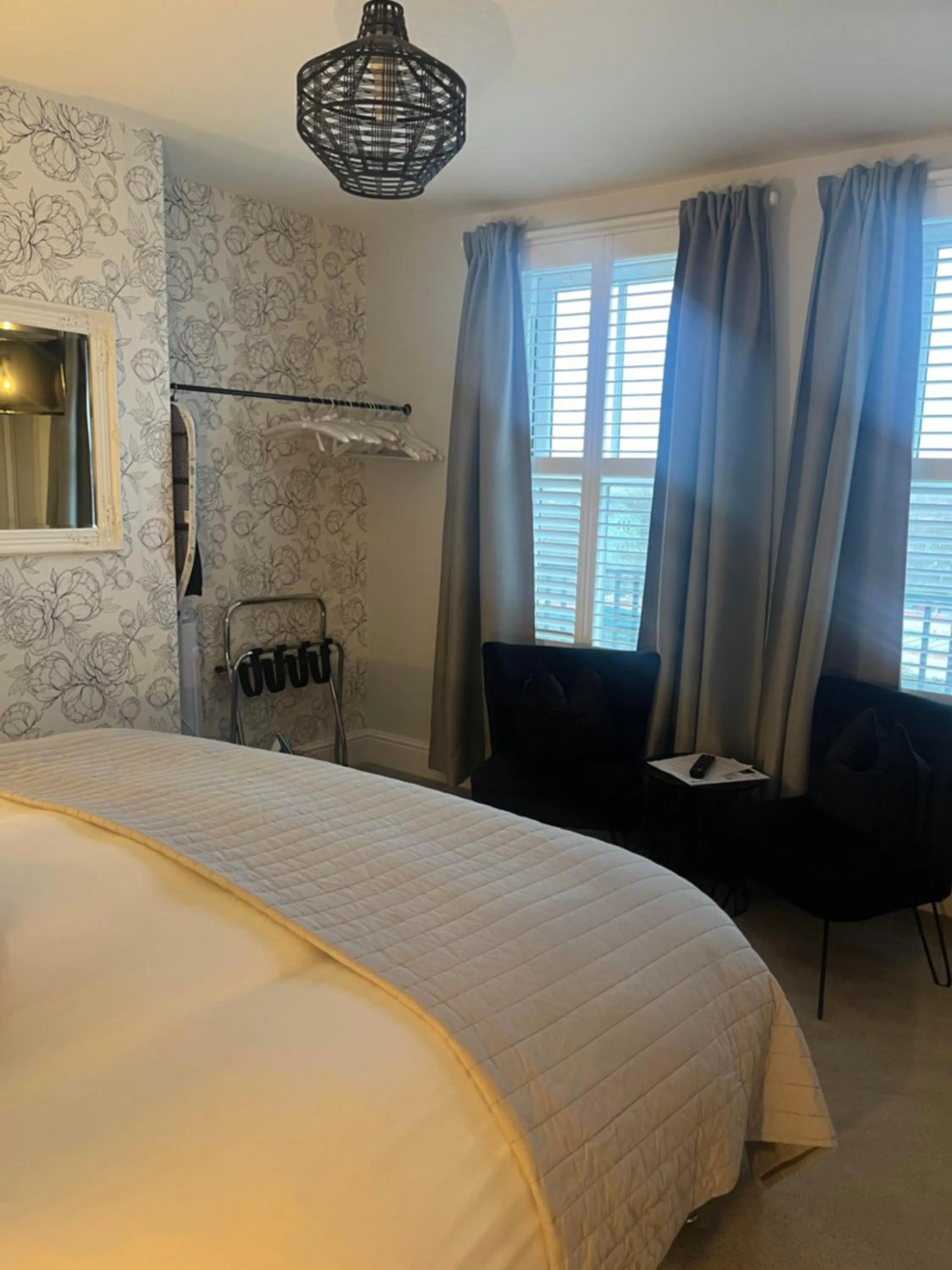 Bedroom, Bed in The Glastonbury Townhouse B&B