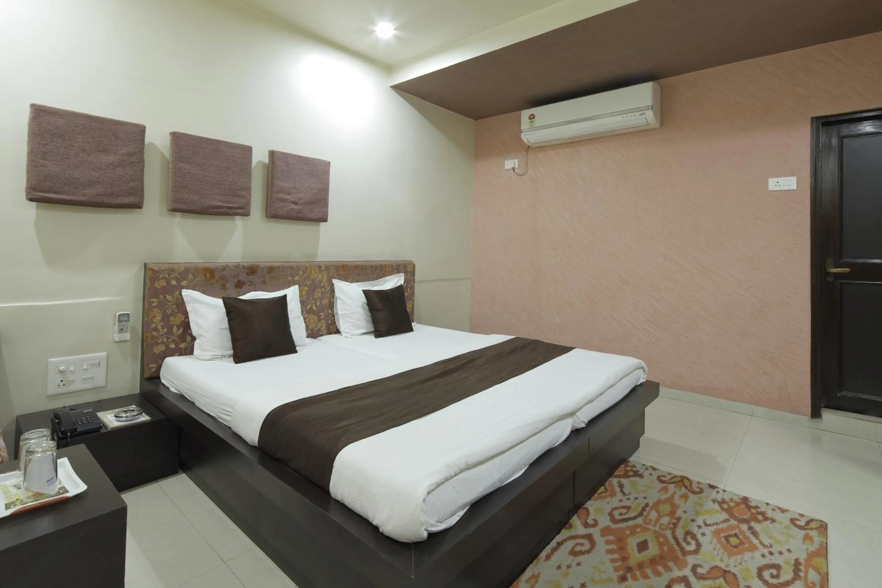 Photo of the whole room, Bed in Hotel Good Night