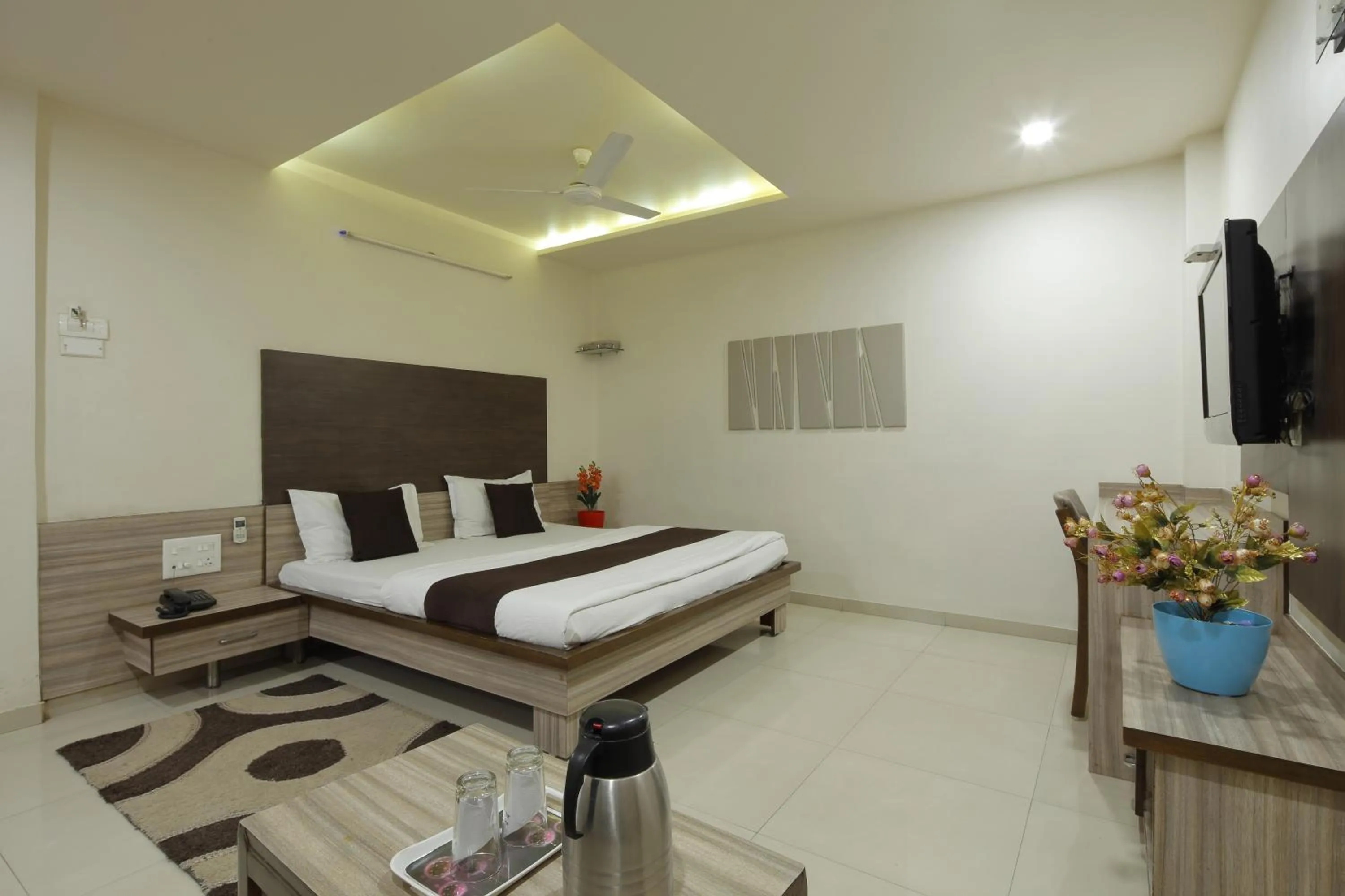 Family, Bed in Hotel Good Night