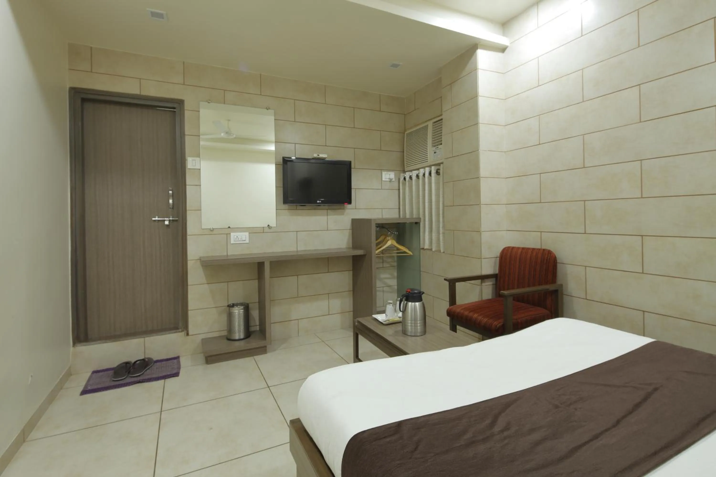 Photo of the whole room, Bed in Hotel Good Night