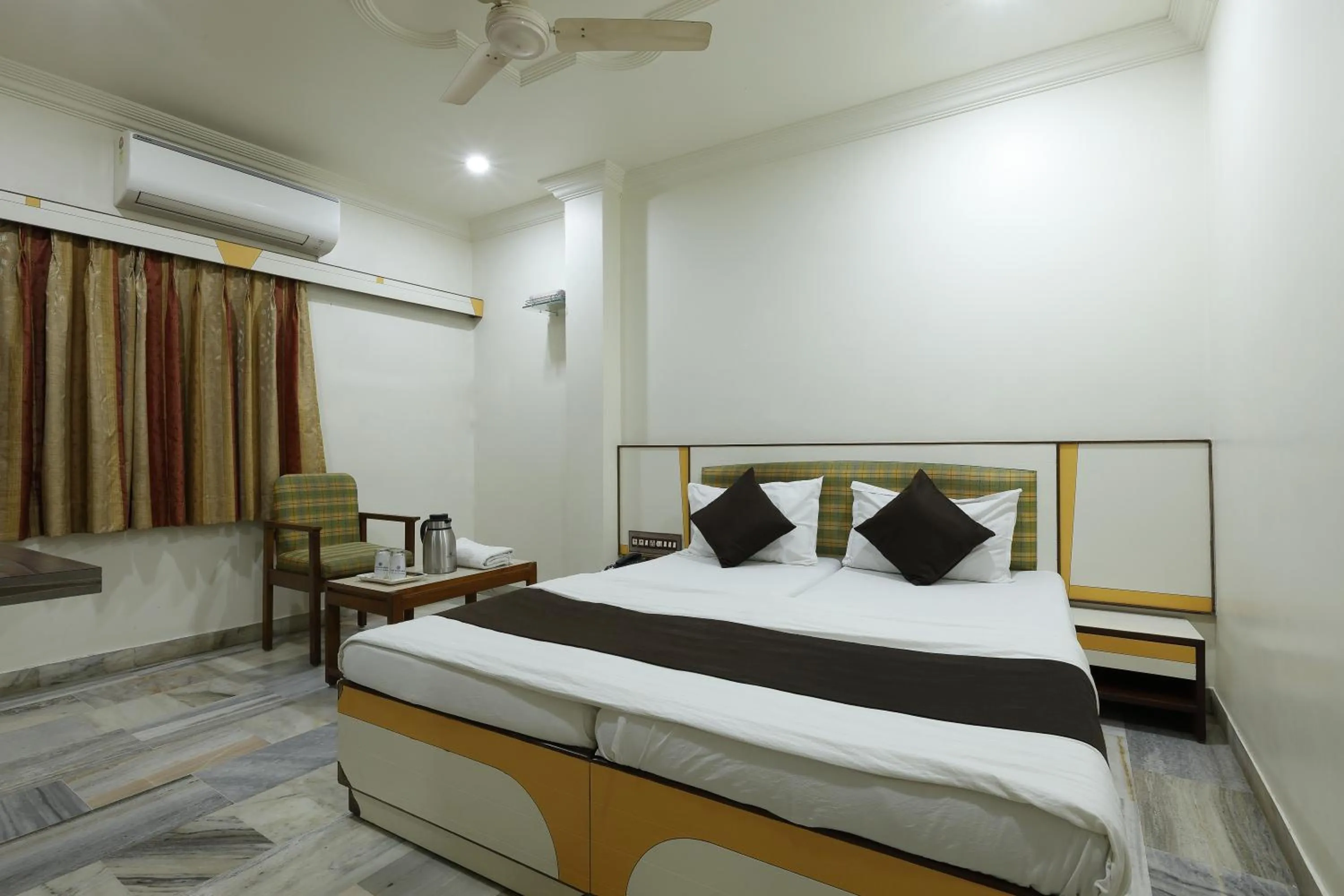 Photo of the whole room, Bed in Hotel Good Night