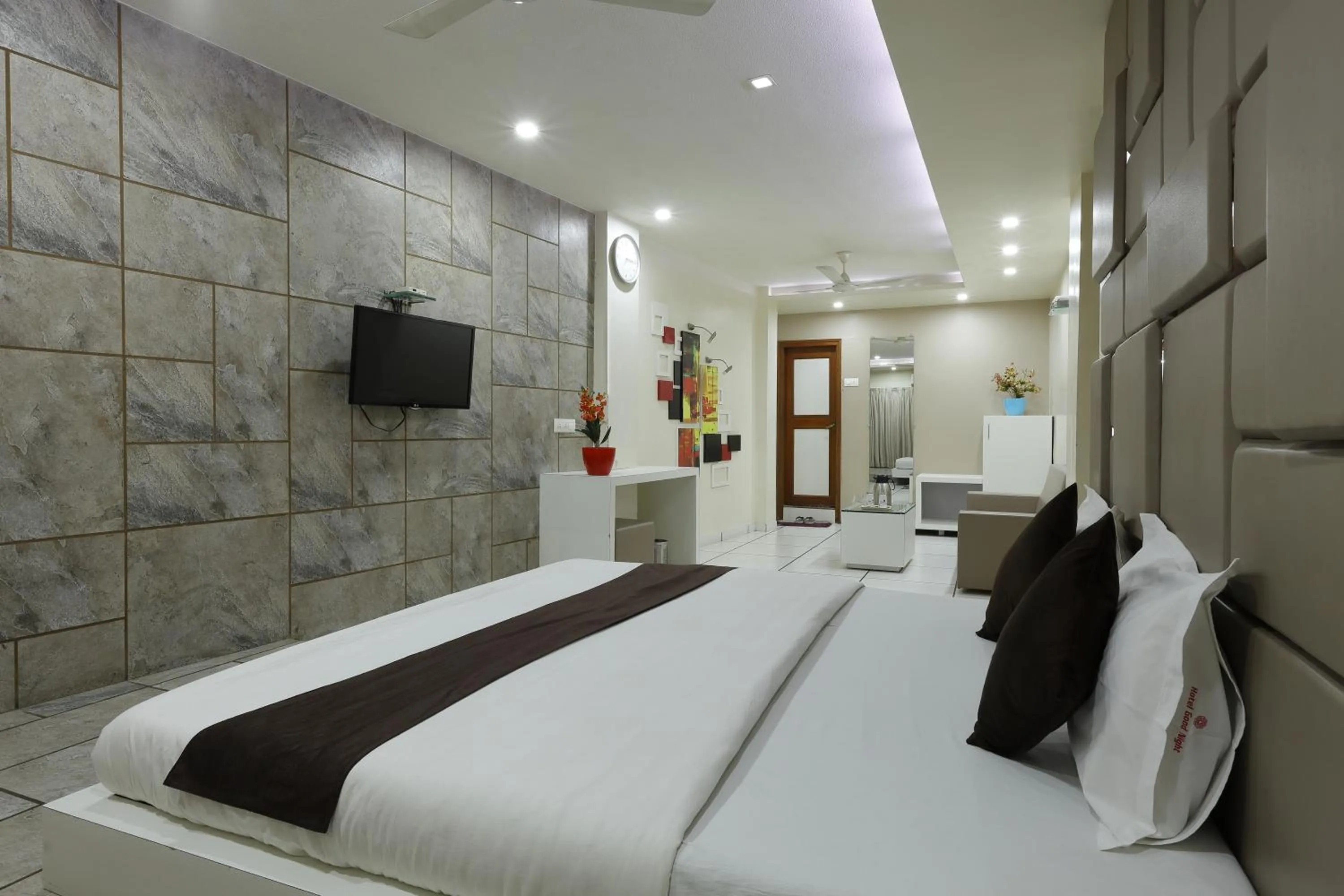 Photo of the whole room, Bed in Hotel Good Night