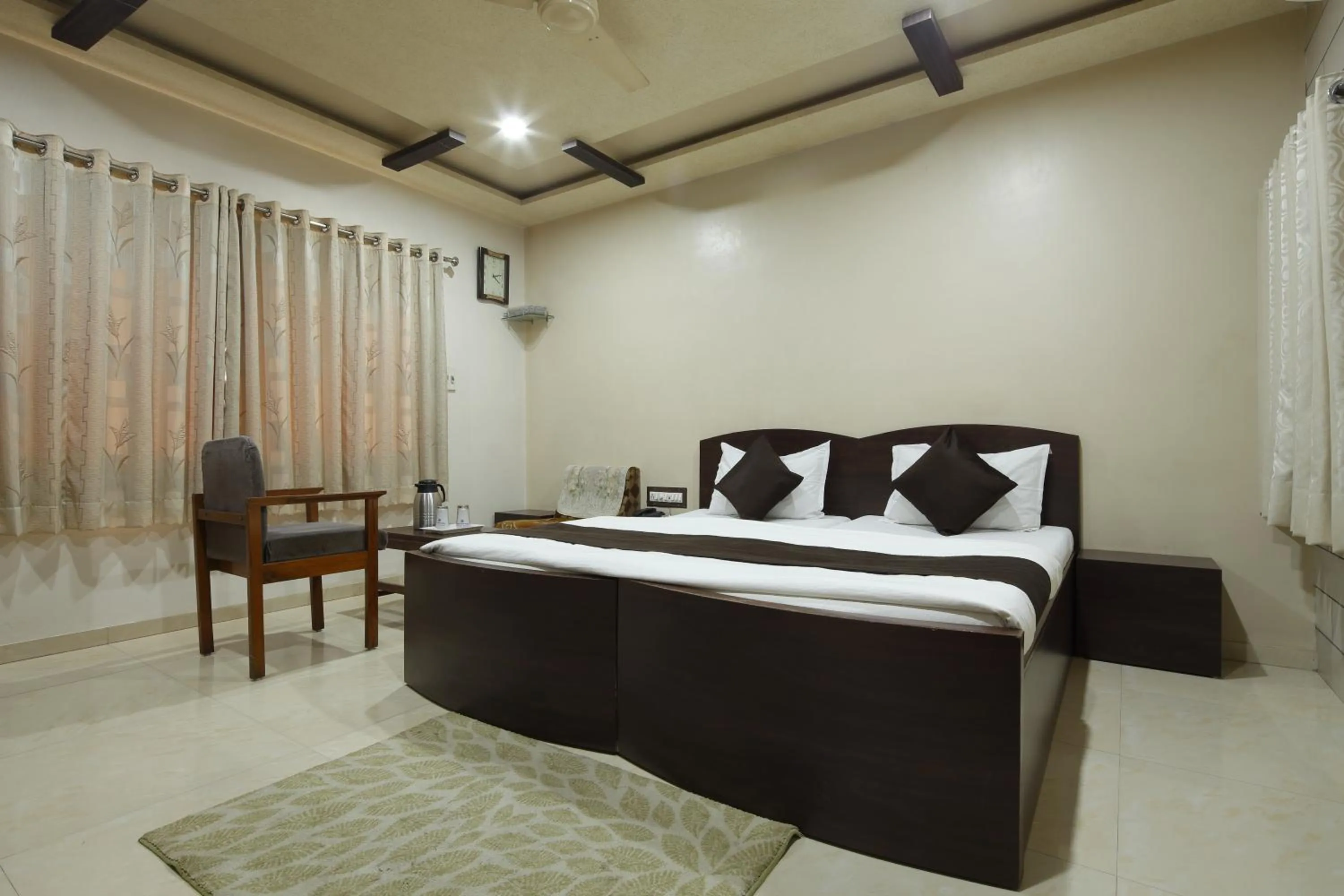 Photo of the whole room, Bed in Hotel Good Night