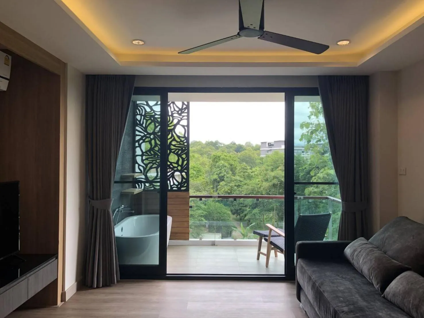 Reiz - Private Residence