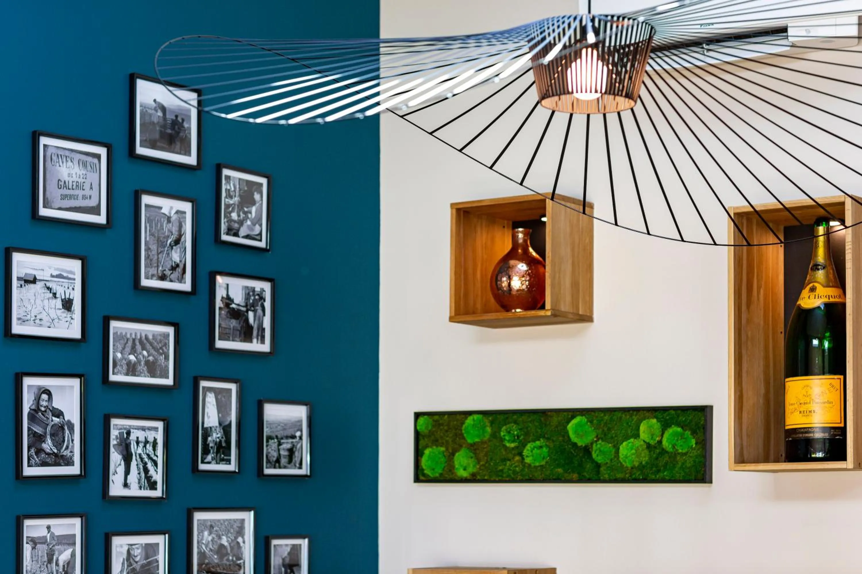 Communal lounge/ TV room in La Ressourçante