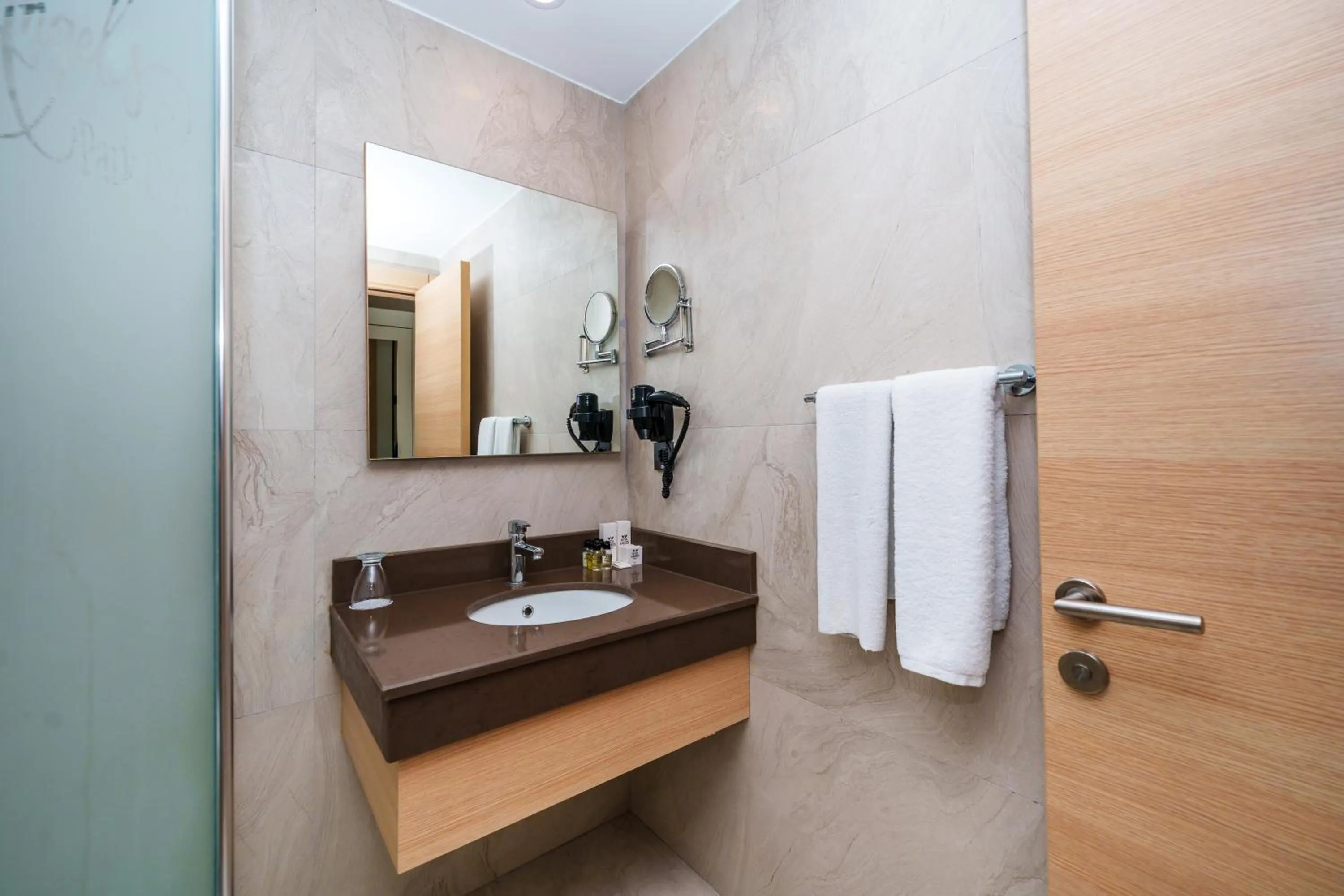 Photo of the whole room in ANGEL'S PARK HOTEL