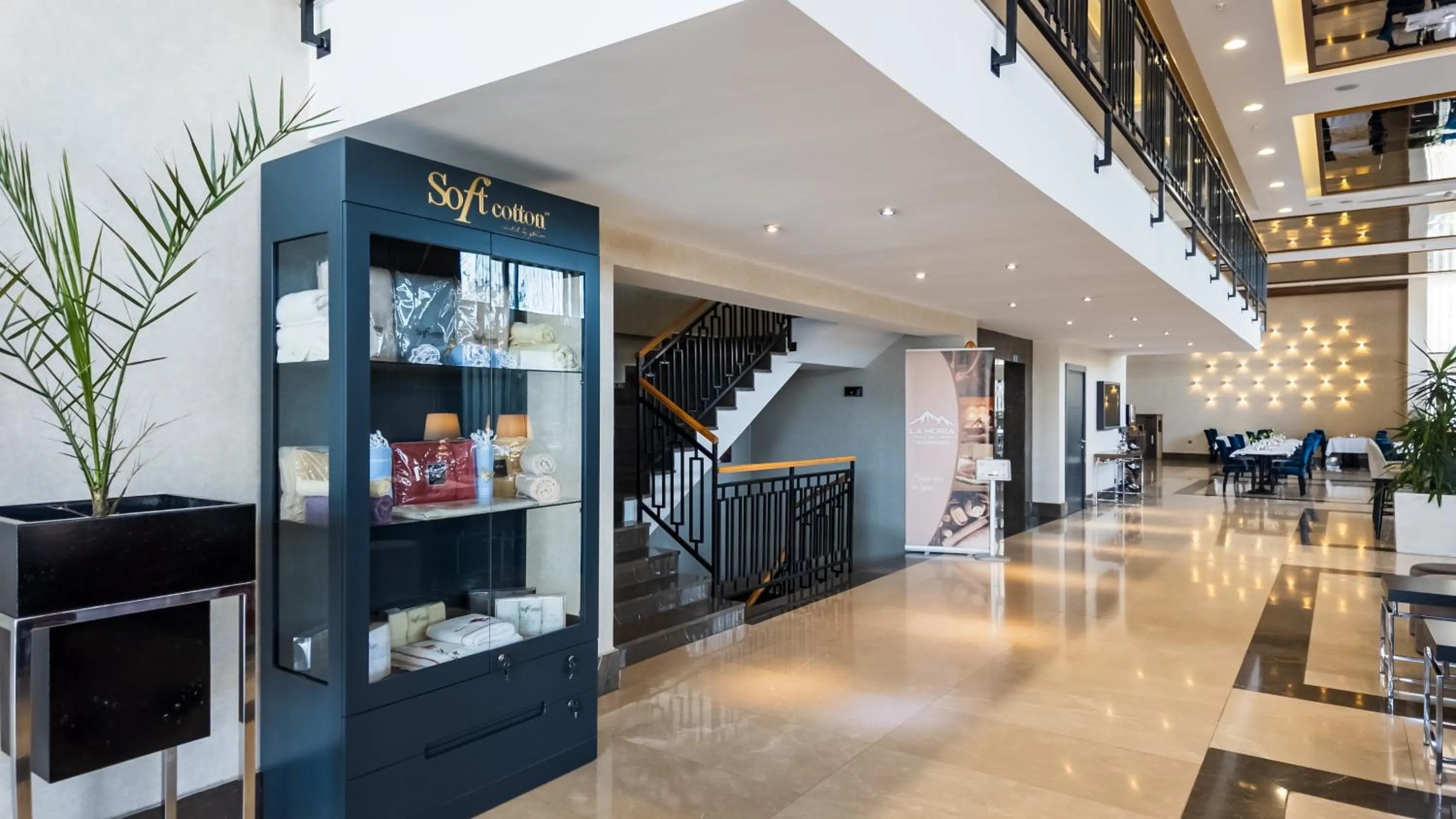 Lobby or reception in ANGEL'S PARK HOTEL