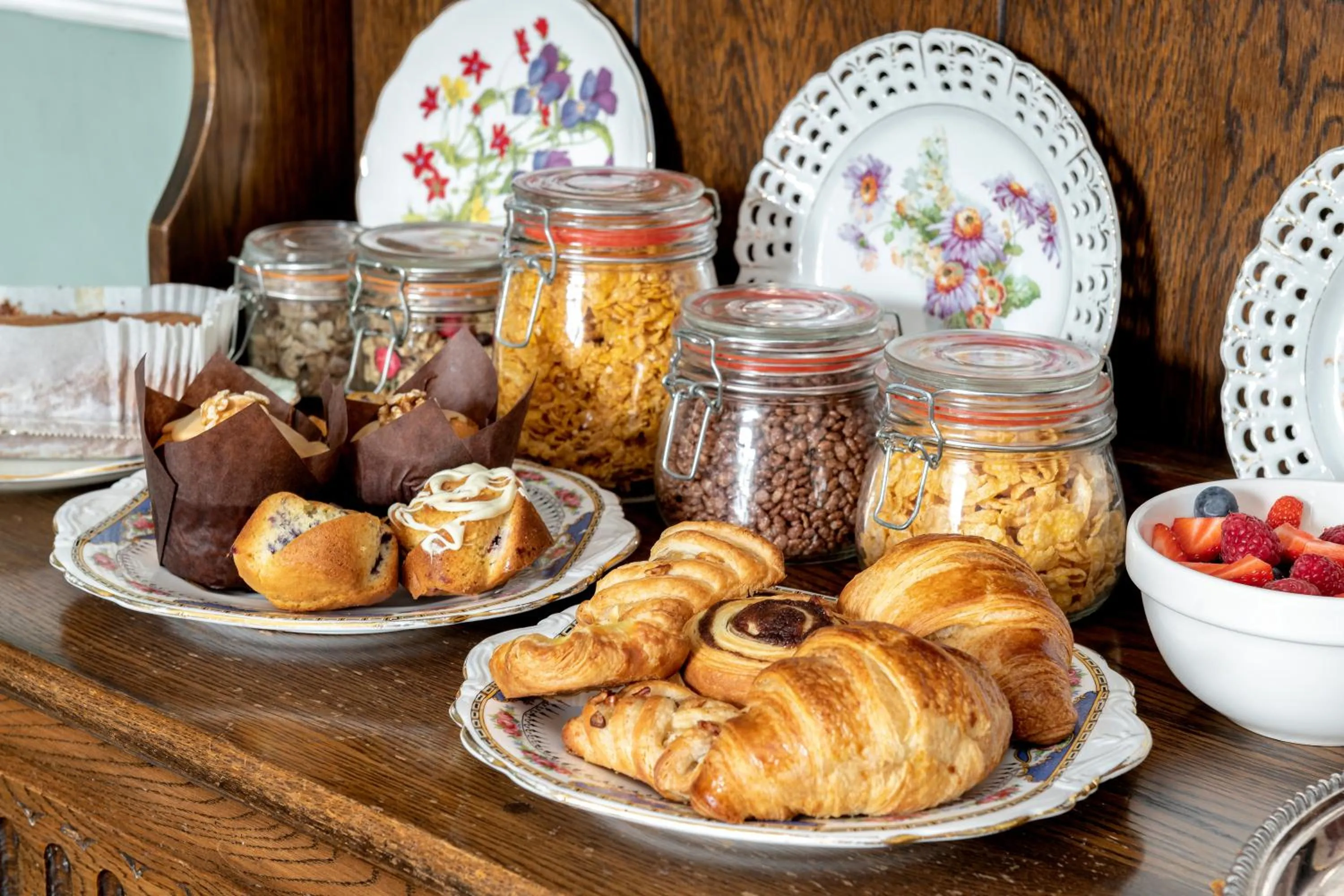 Breakfast in The Old Parsonage