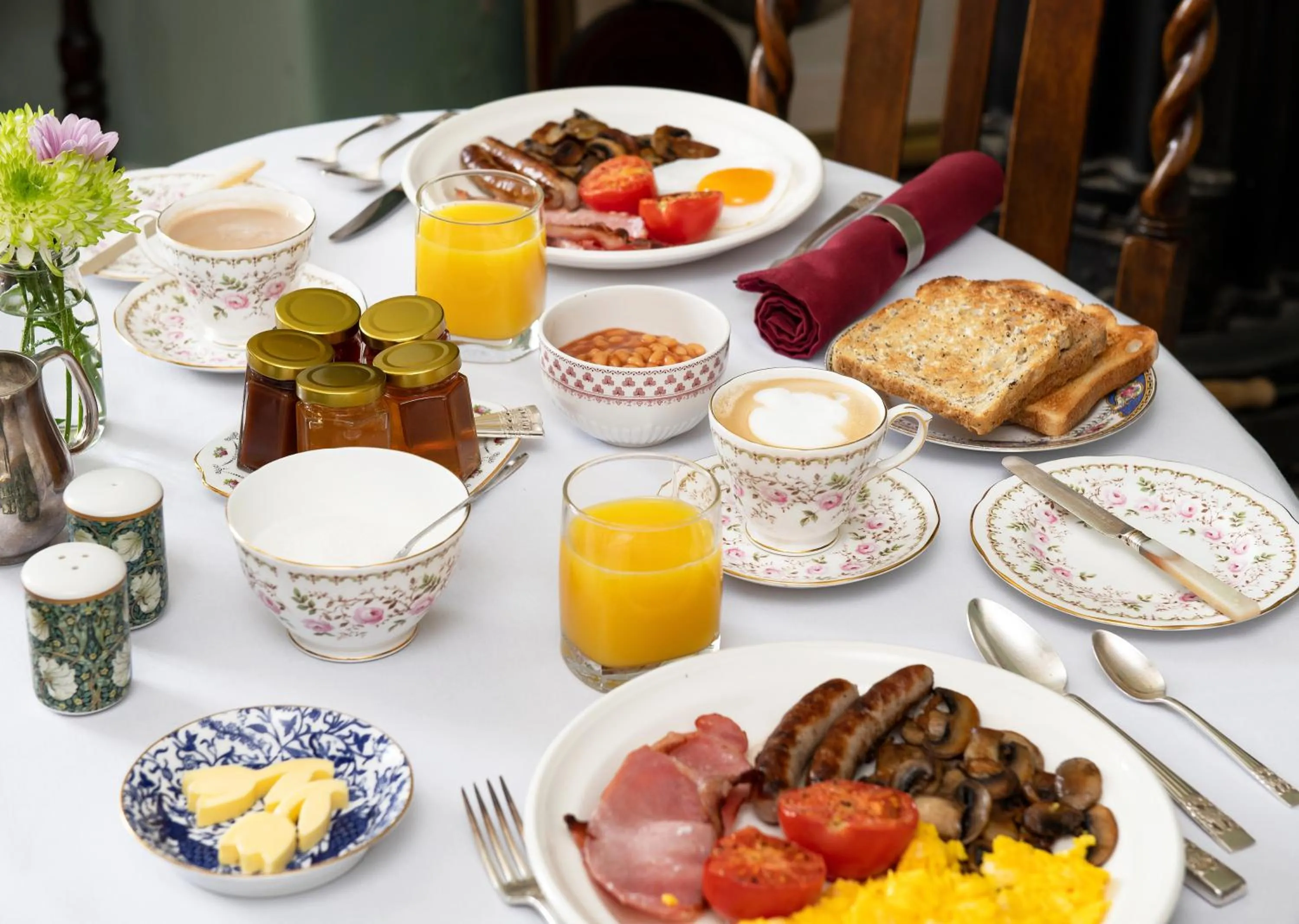 Breakfast in The Old Parsonage