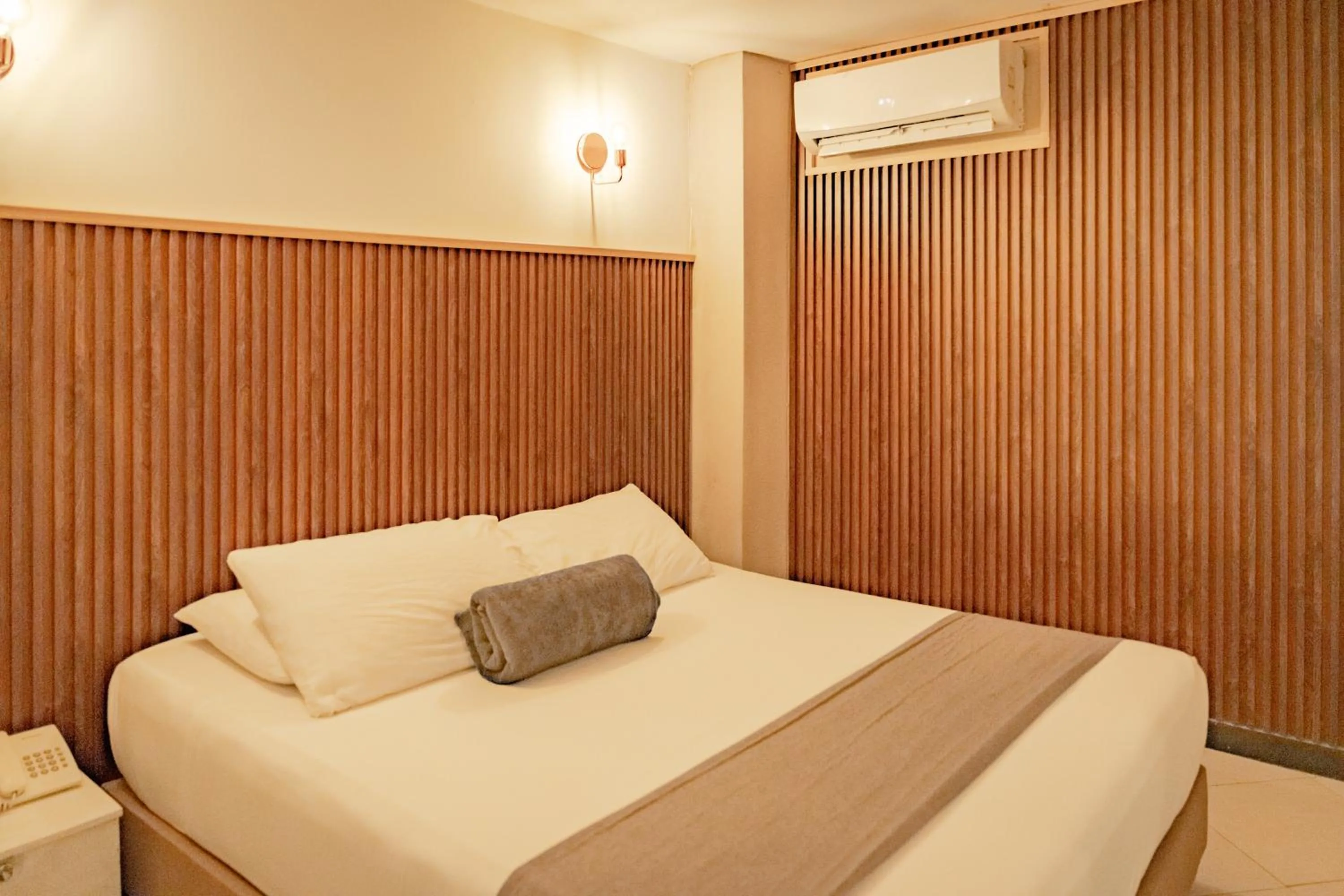 Photo of the whole room, Bed in Casa Amanzi Cartagena by Bernalo Hotels