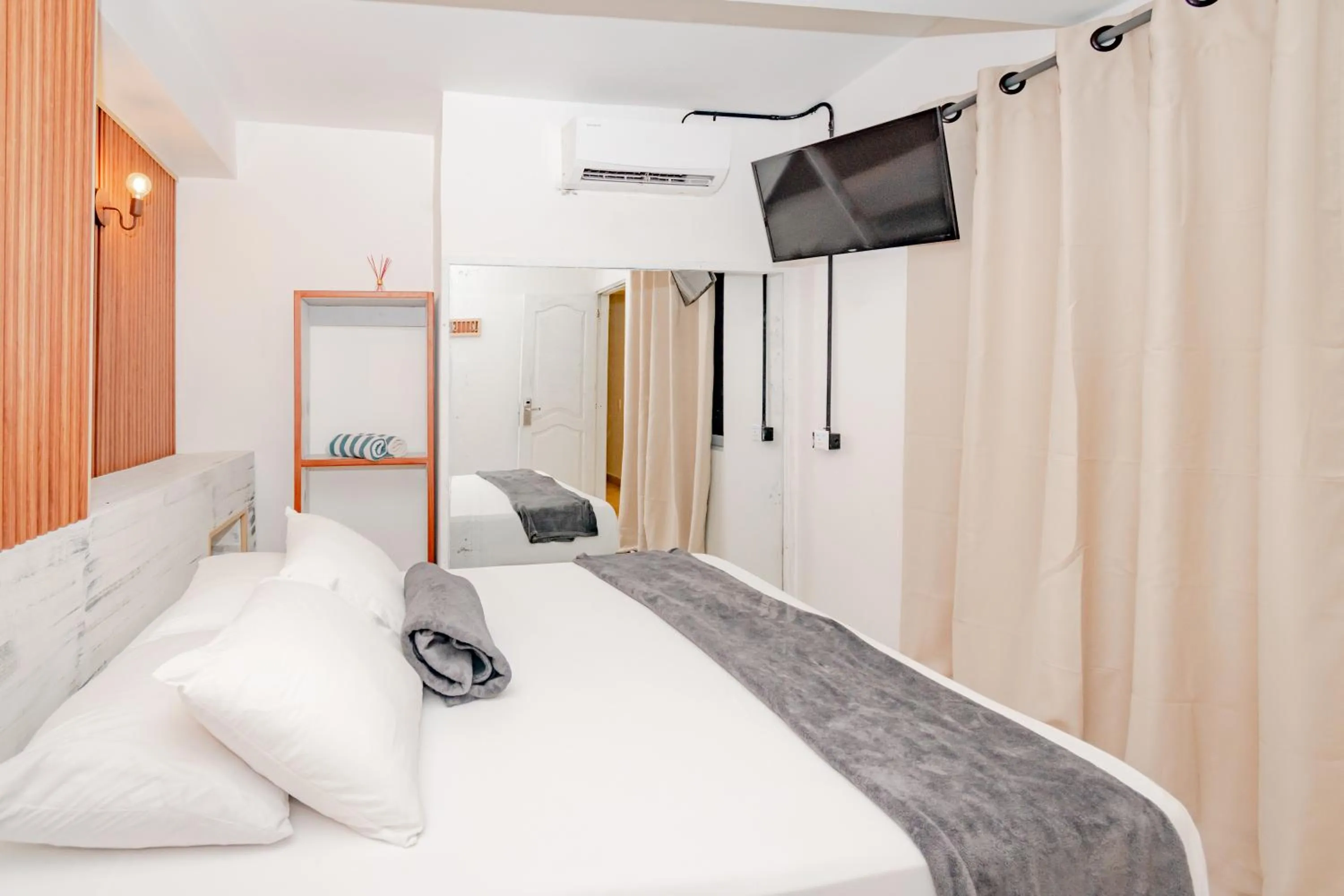 Bed in Casa Amanzi Cartagena by Bernalo Hotels