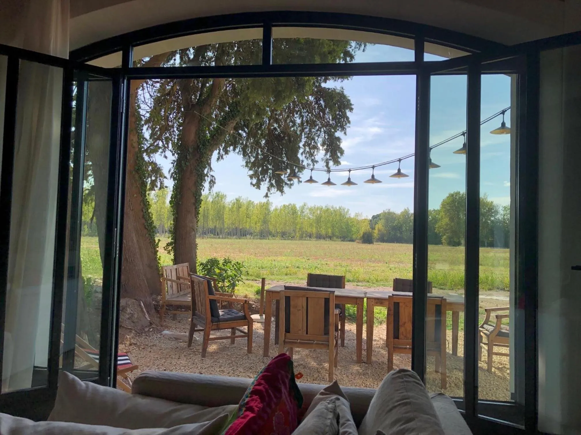 Patio in Le Mas de la Sorgue