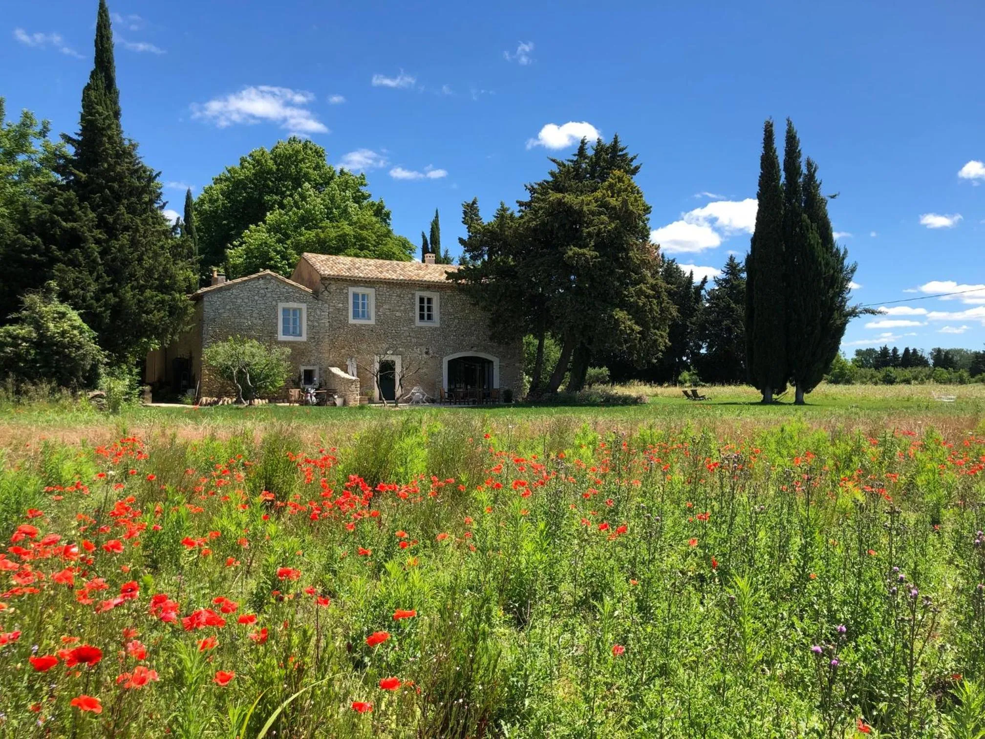 Property building in Le Mas de la Sorgue