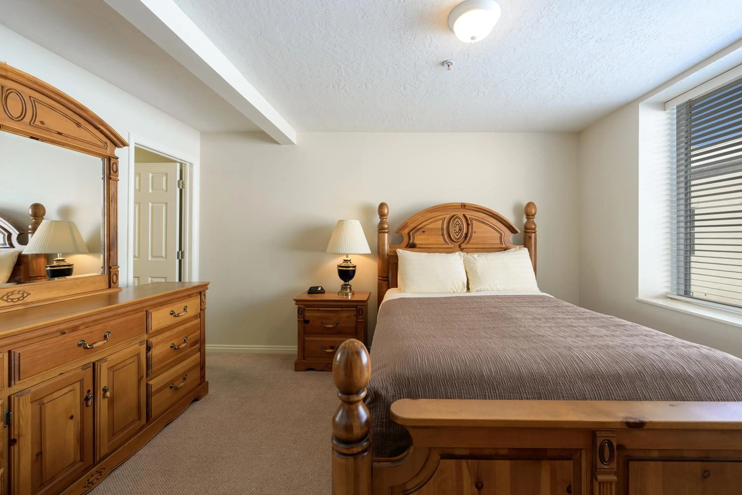 Bedroom, Bed in The Kimball at Temple Square