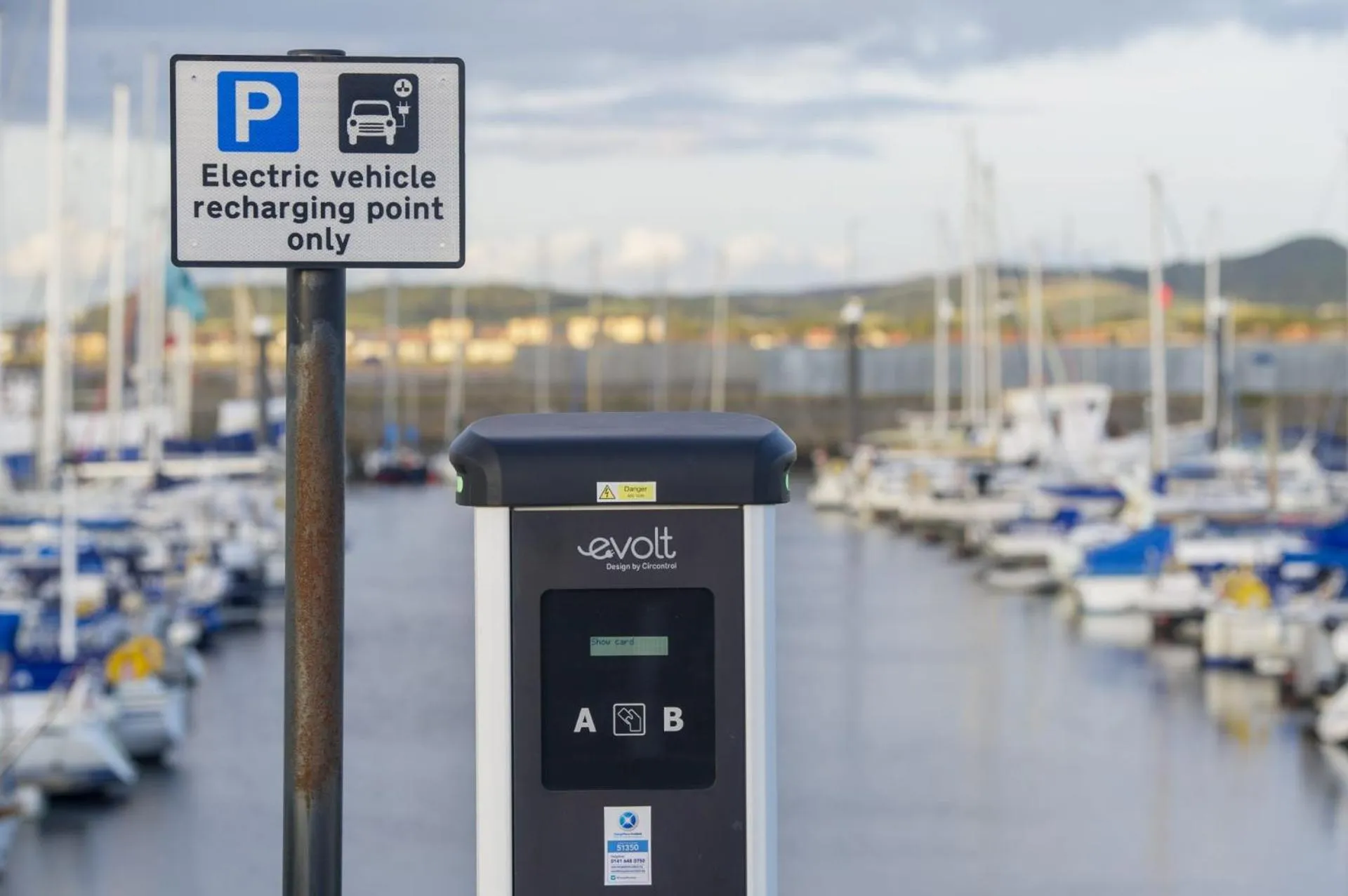 Logo/Certificate/Sign in The Salt Lodge