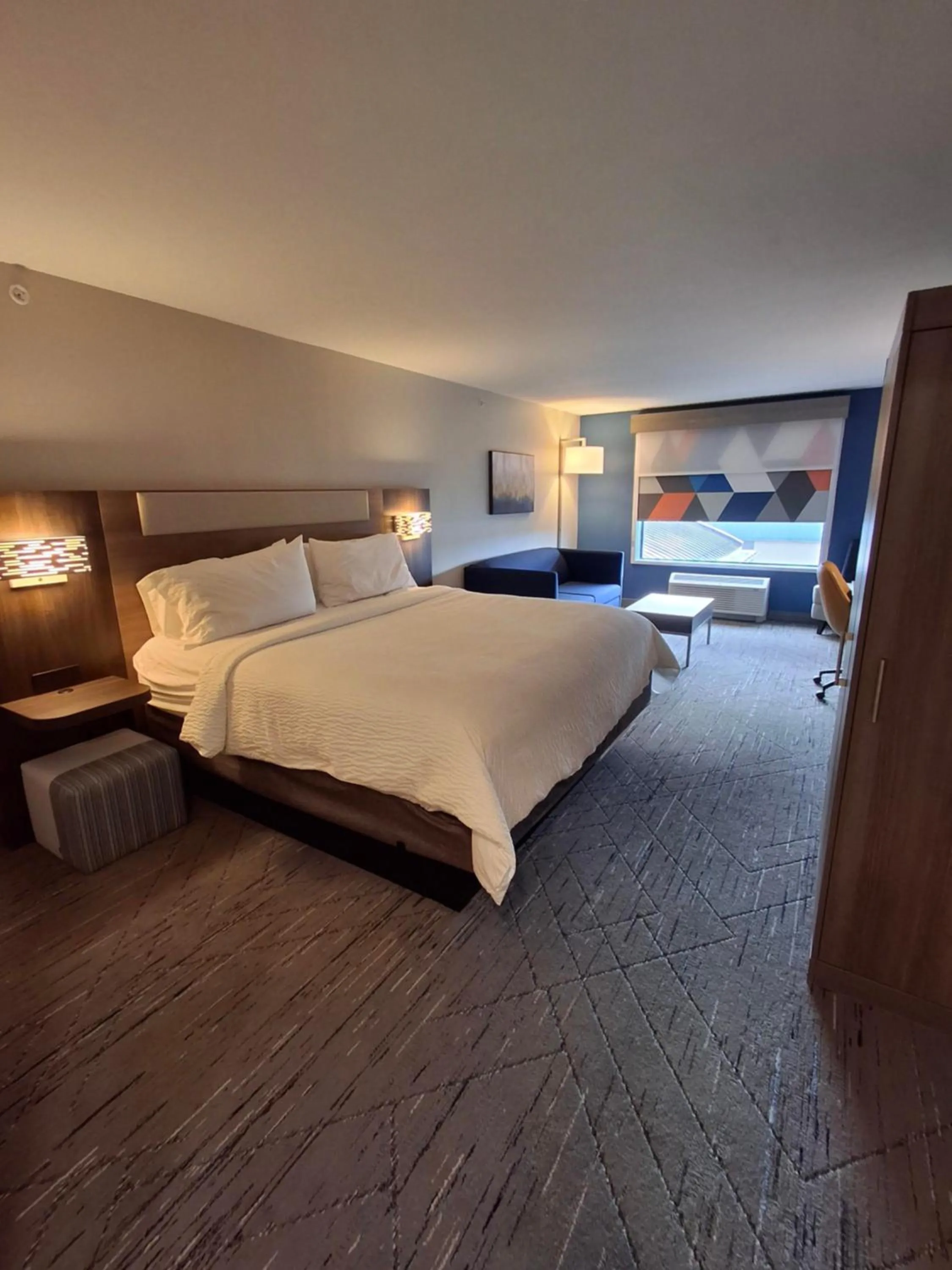 Bedroom, Bed in Holiday Inn Express Selinsgrove by IHG