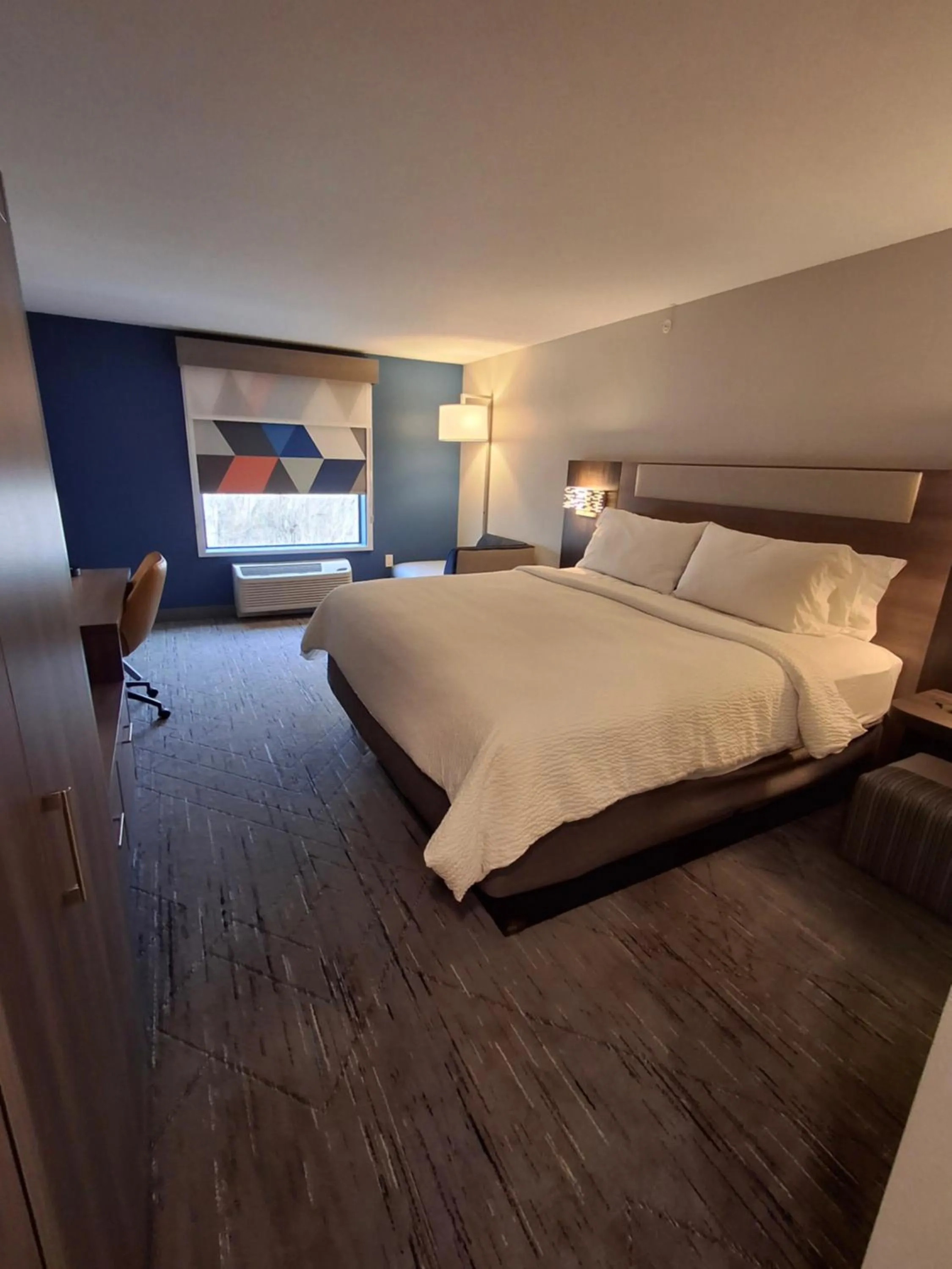 Bedroom, Bed in Holiday Inn Express Selinsgrove by IHG