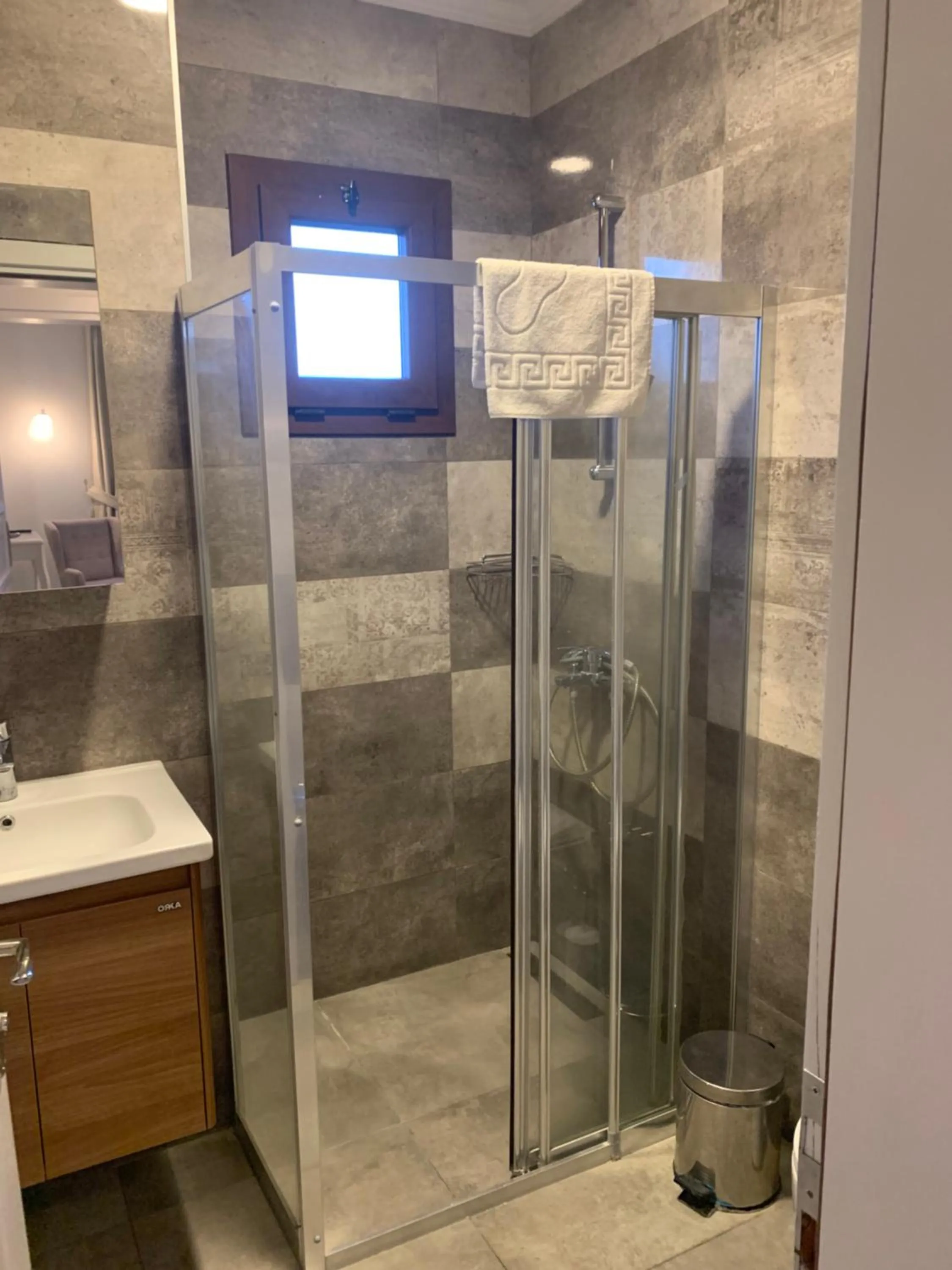 Shower in Orya Aparts