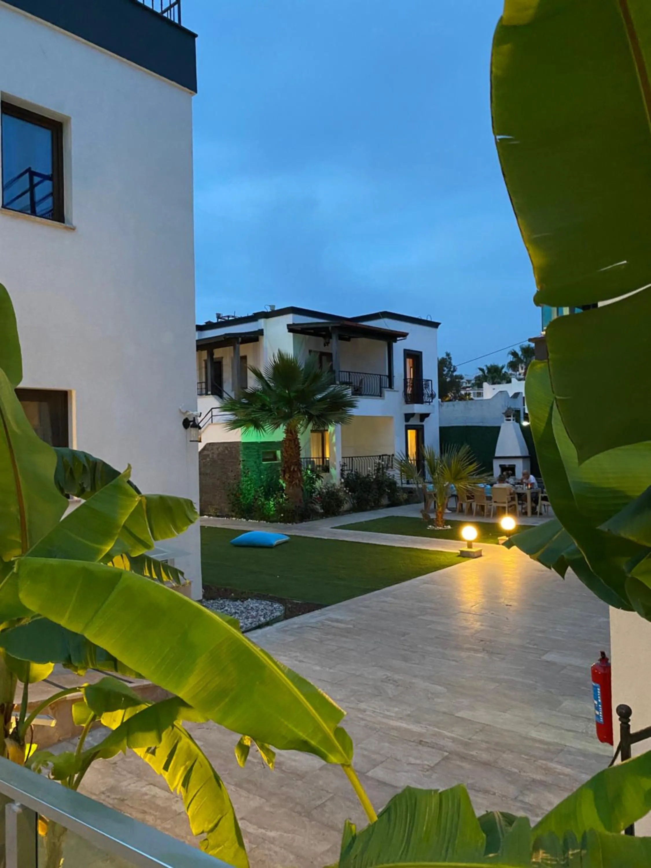 Garden in Orya Aparts