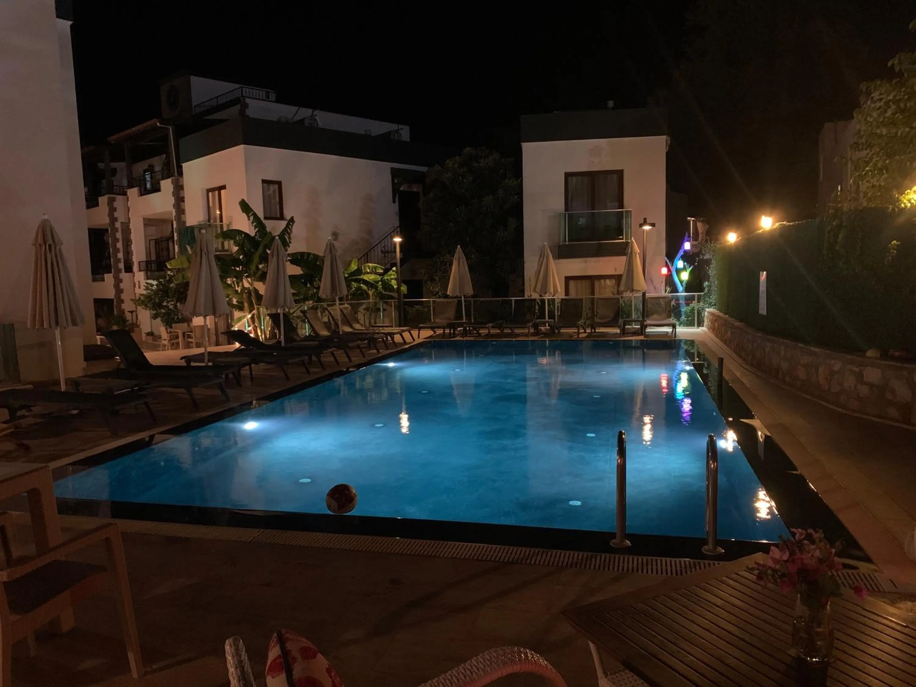 Night in Orya Aparts