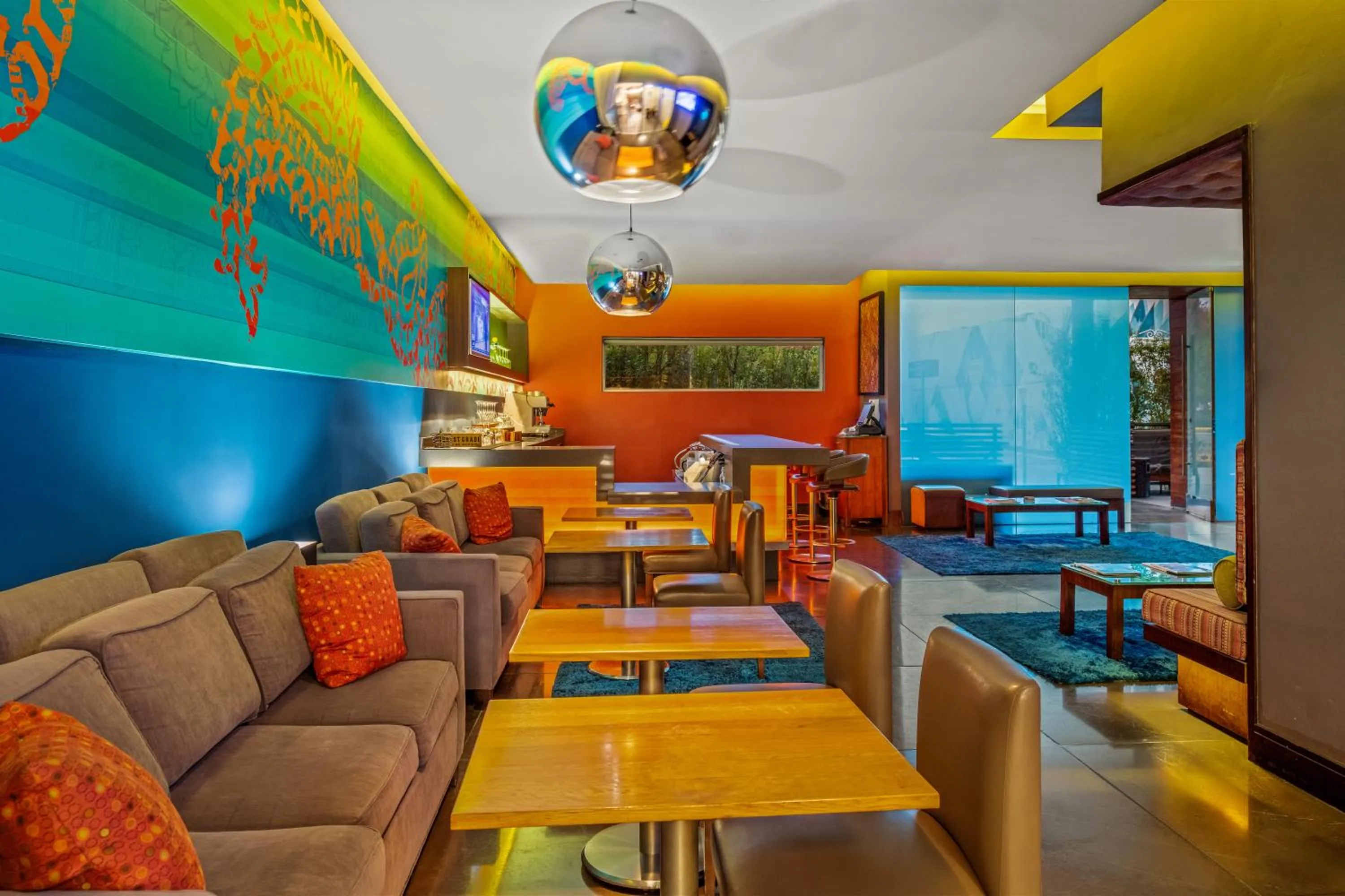 Lobby or reception in SIRTAJ – Beverly Hills