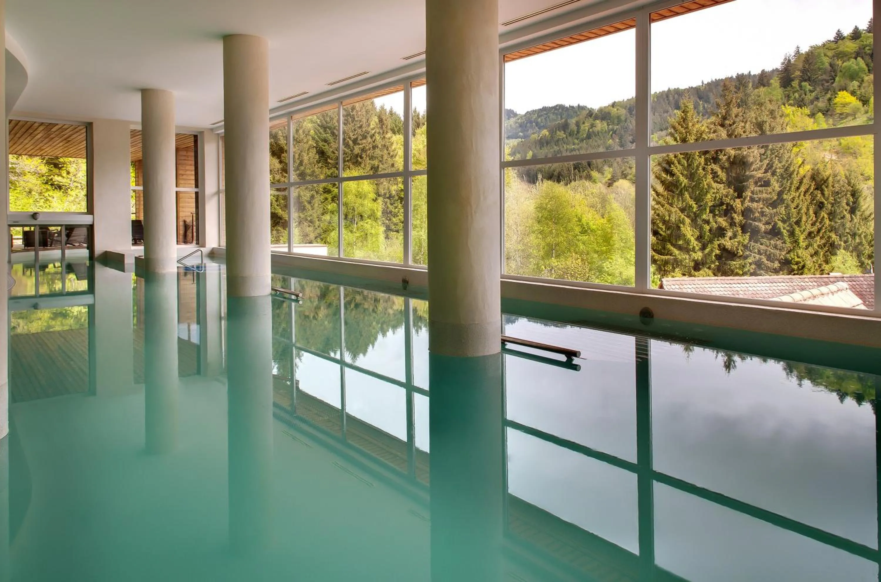 Spa and wellness centre/facilities in LA CHENEAUDIÈRE - Hôtel Spa - Relais & Châteaux - Restaurant étoilé